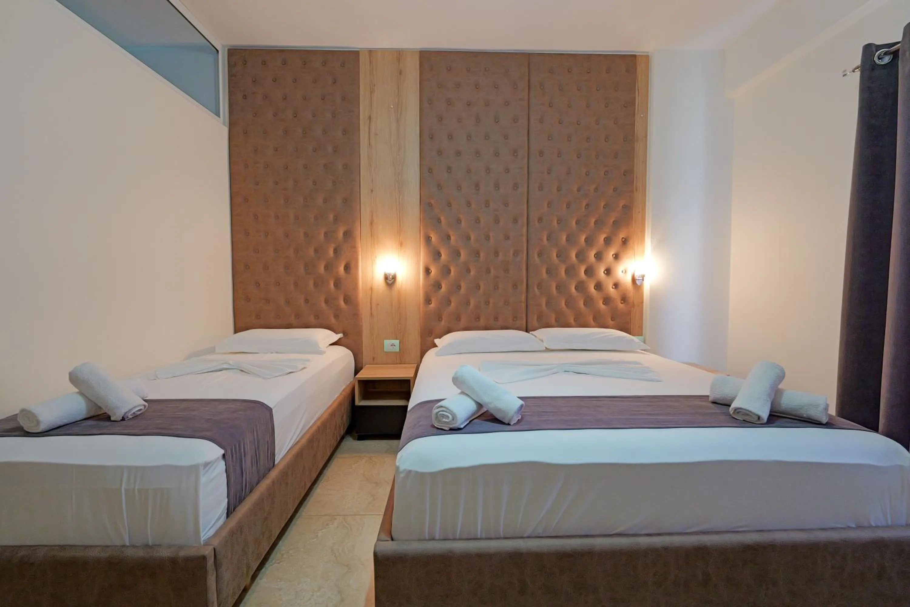 Bed in Hotel Esmerald Ksamil