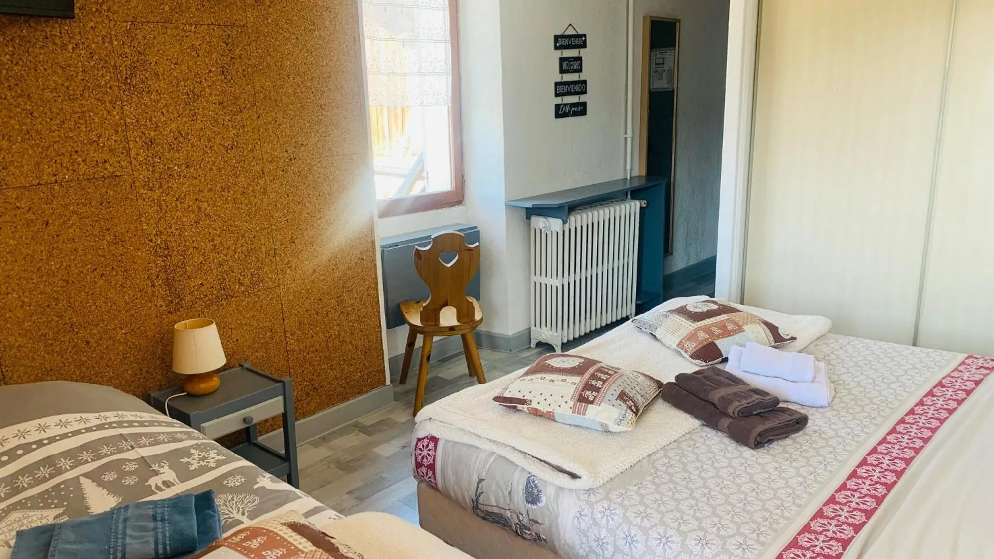 Bed in Hôtel Le Beauséjour
