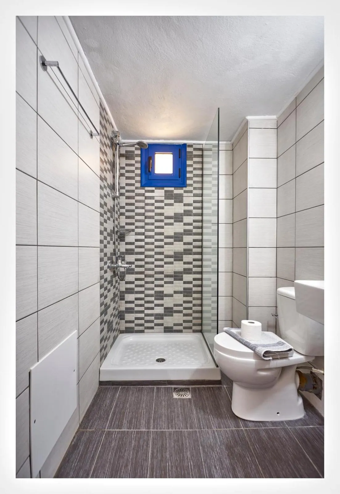 Bathroom in Dionysos Apartments & Studios