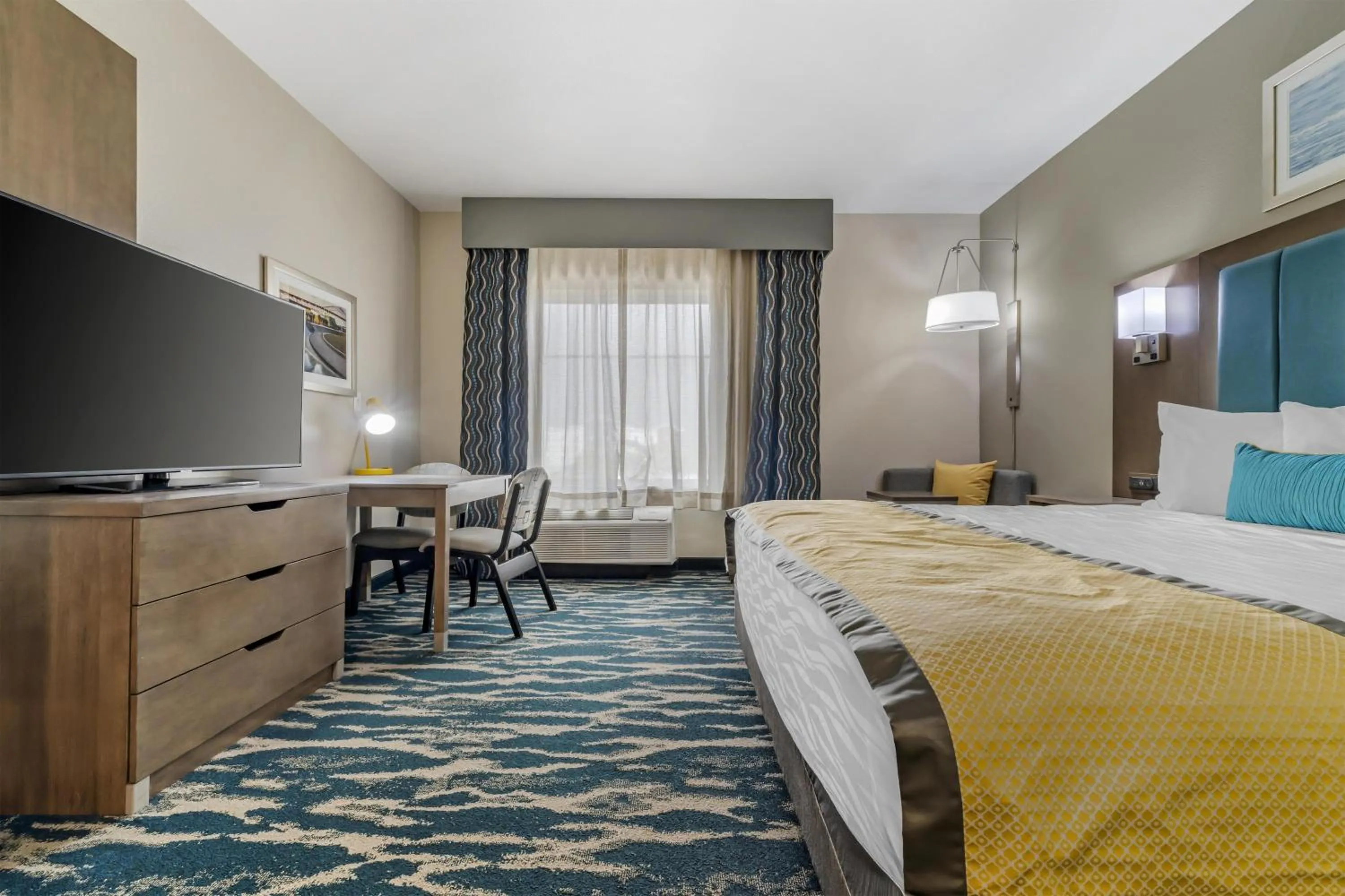 Bedroom, Bed in Executive Residency by Best Western Corpus Christi