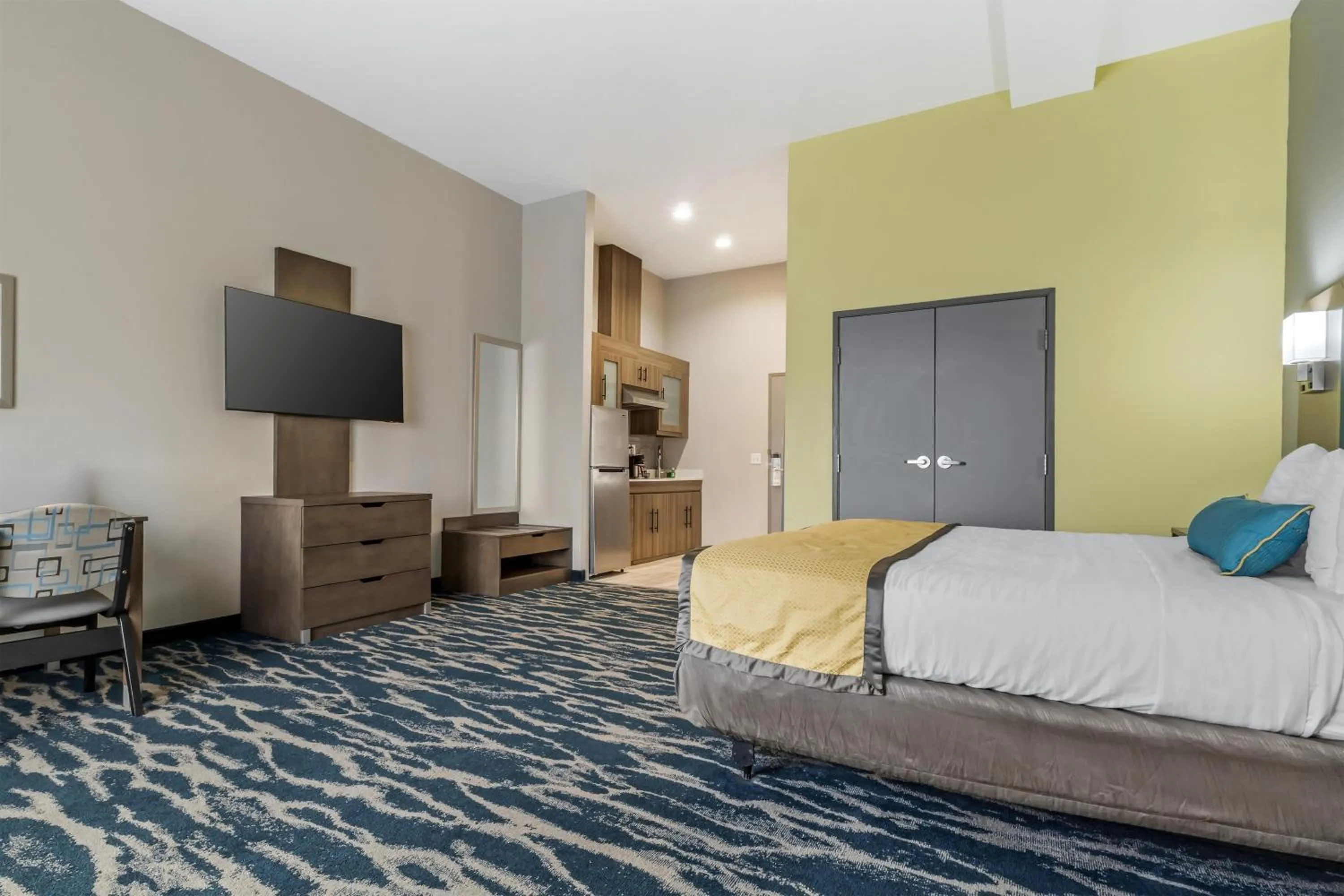 Bedroom, Bed in Executive Residency by Best Western Corpus Christi