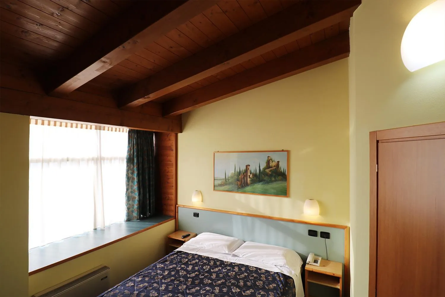 Photo of the whole room, Bed in Hotel SABO'