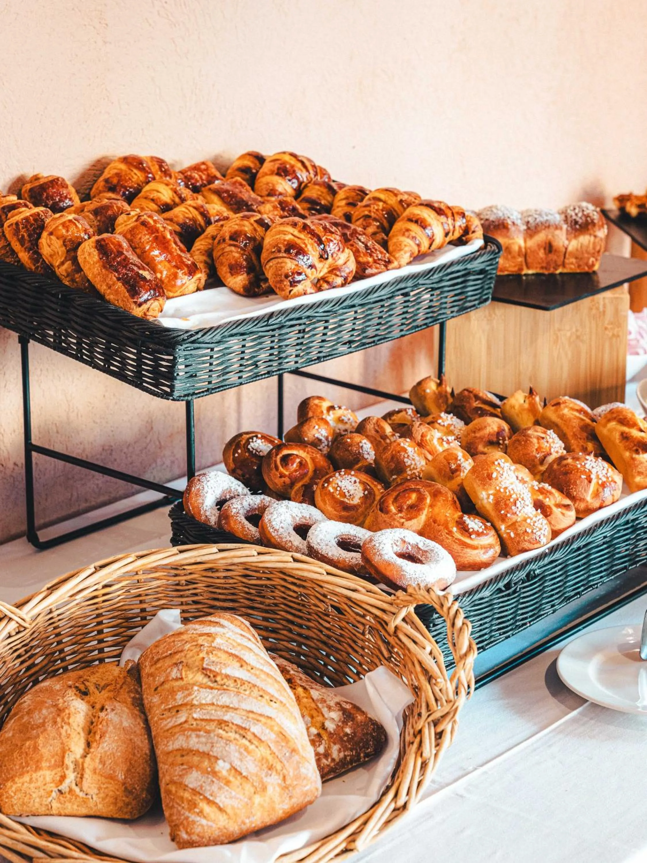 Buffet breakfast in Hôtel La Mandarine