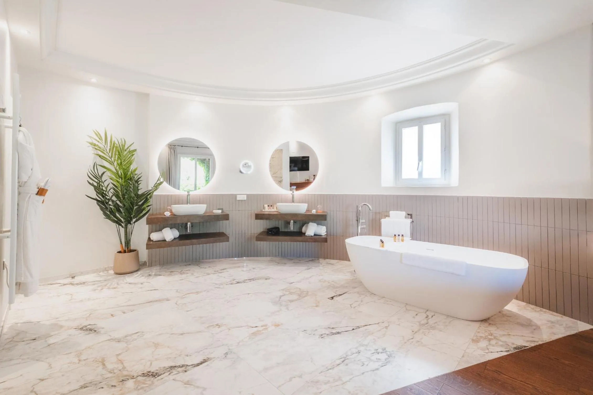 Bathroom in Hôtel La Mandarine