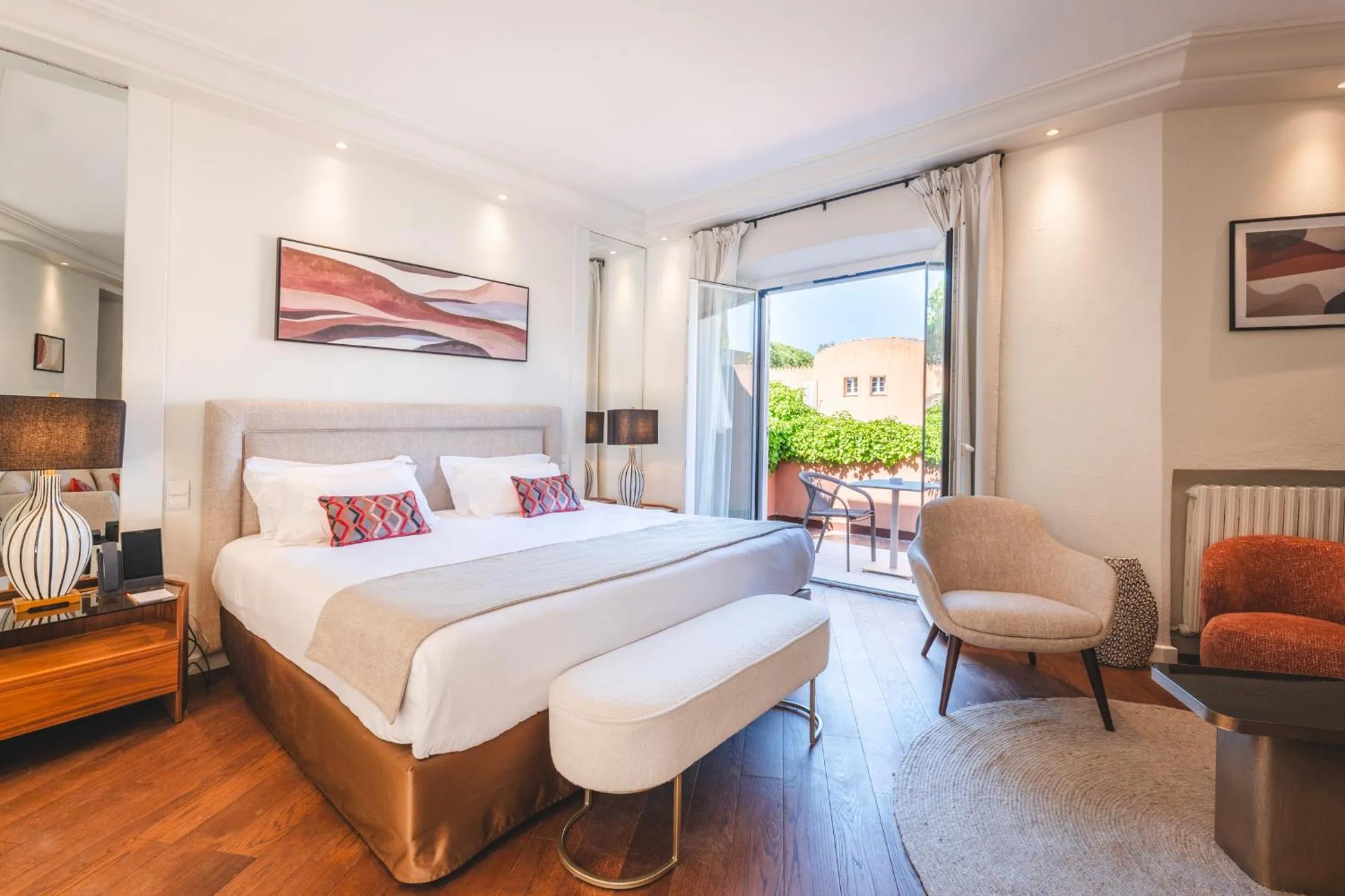 Bedroom, Bed in Hôtel La Mandarine