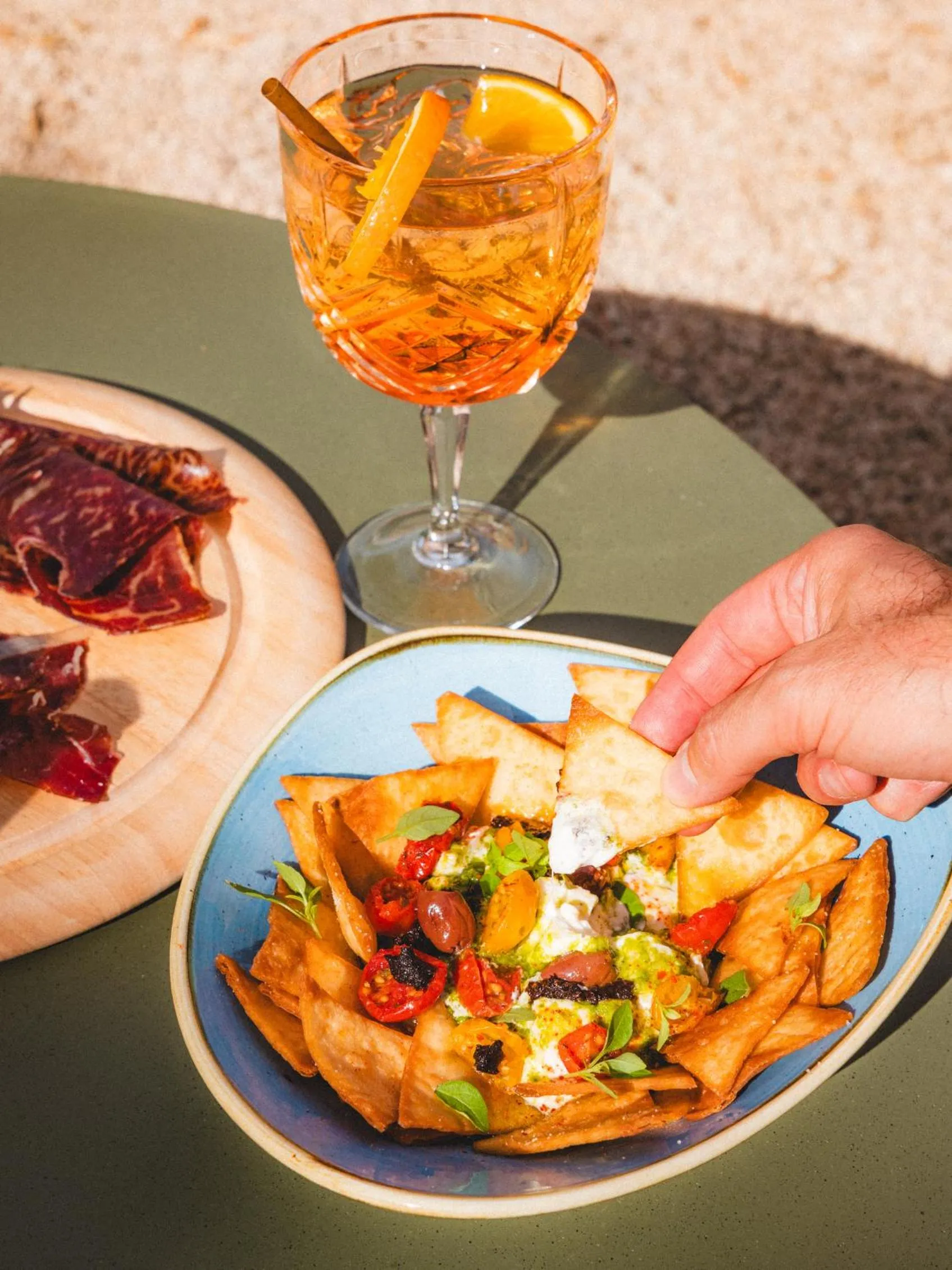 Lounge or bar in Hôtel La Mandarine