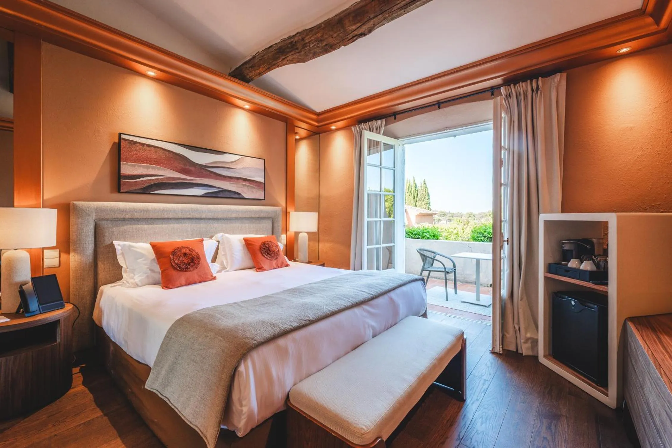 Bedroom in Hôtel La Mandarine