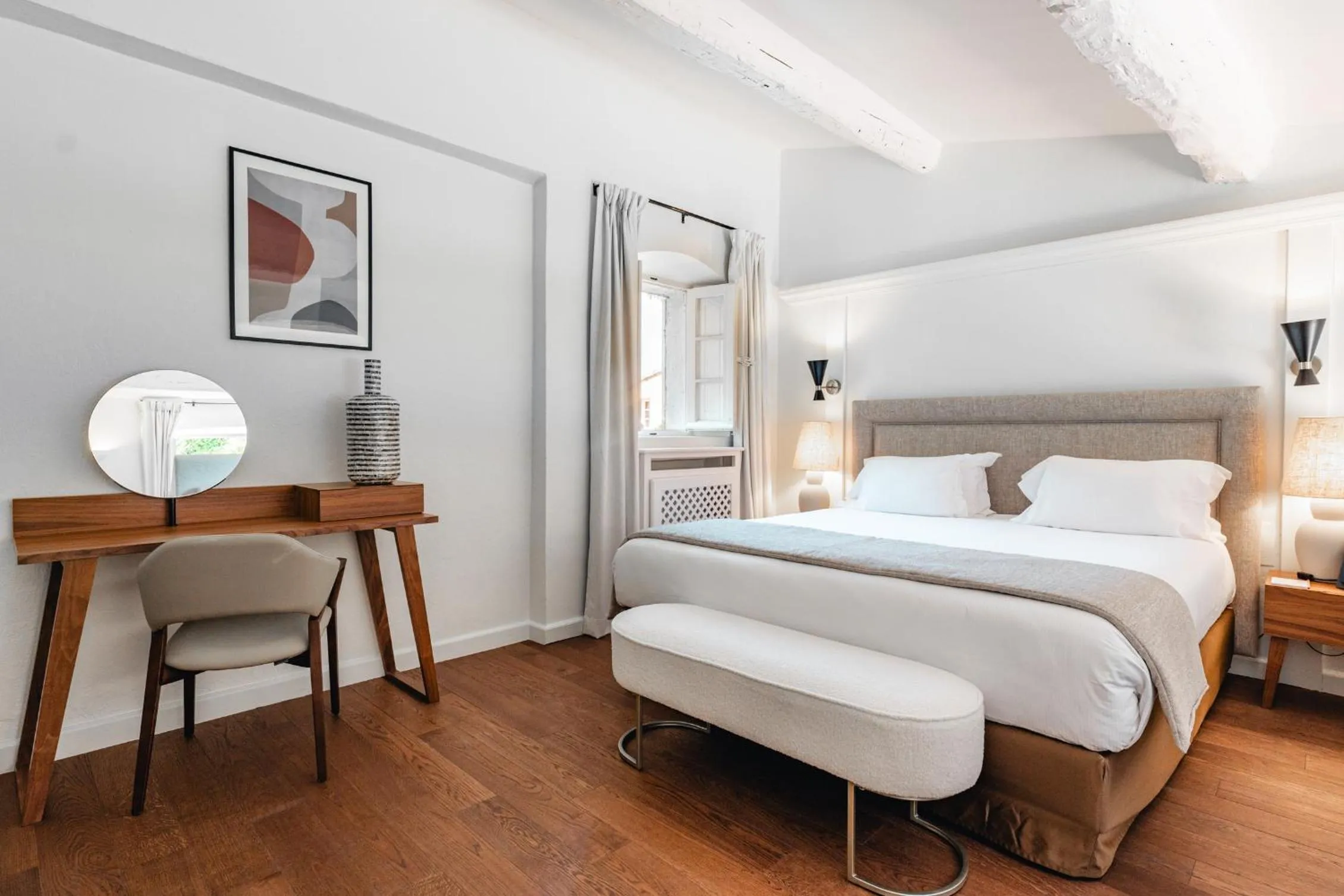 Bedroom in Hôtel La Mandarine