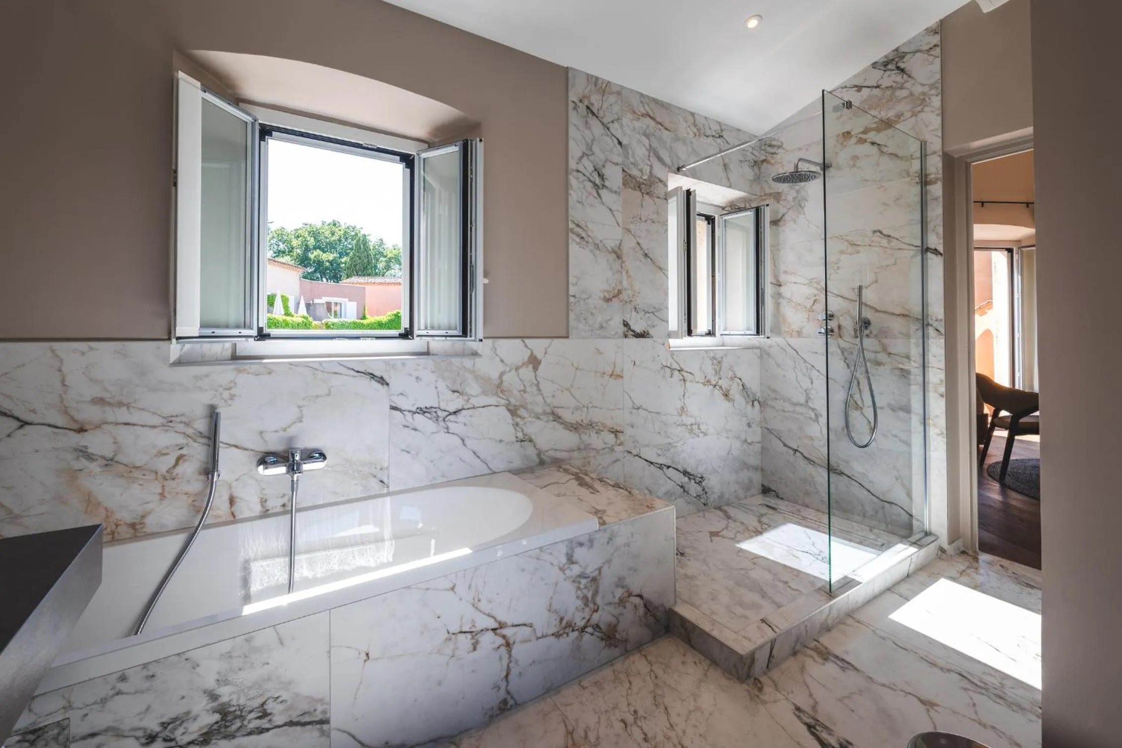 Bathroom in Hôtel La Mandarine