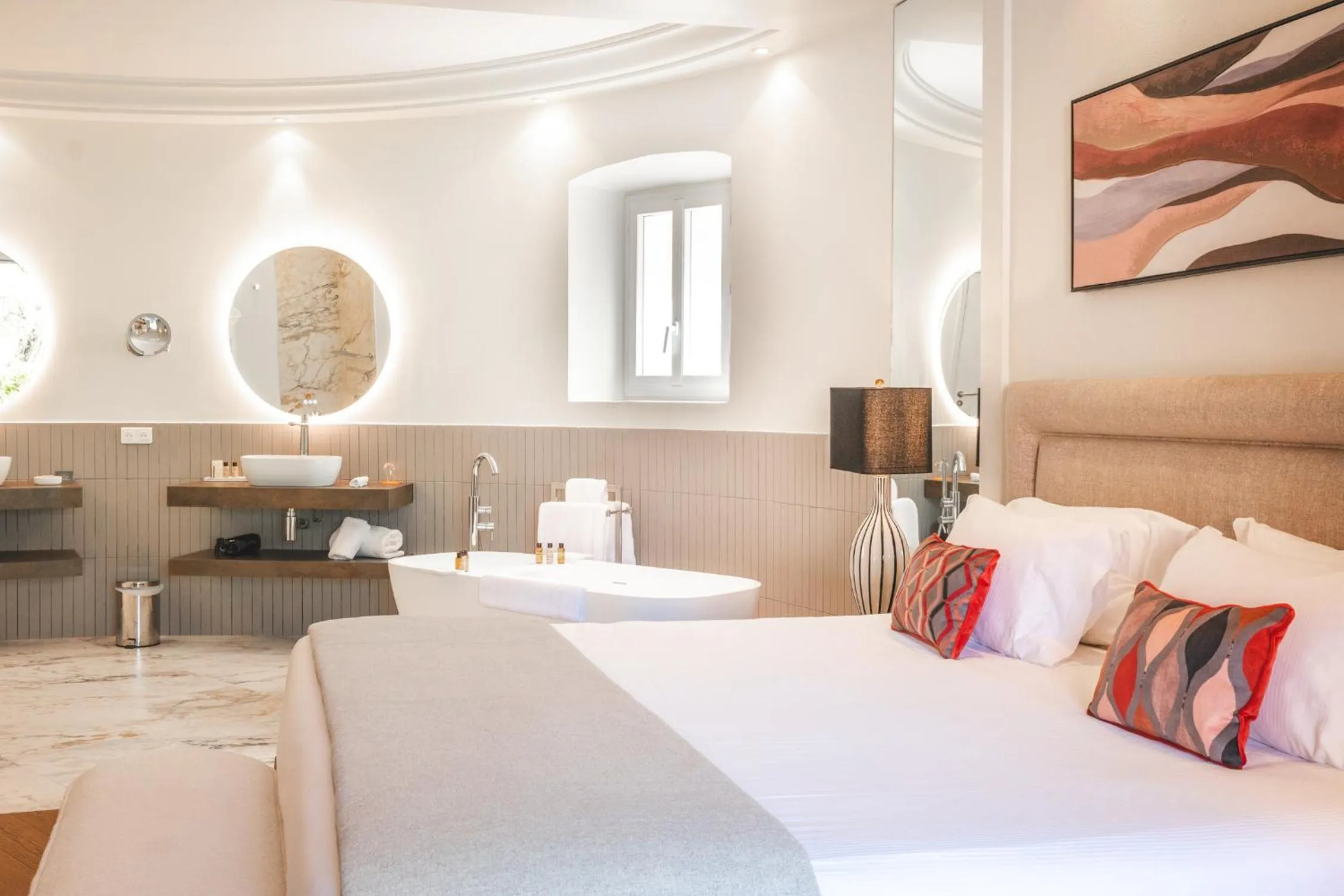 Bedroom, Bed in Hôtel La Mandarine