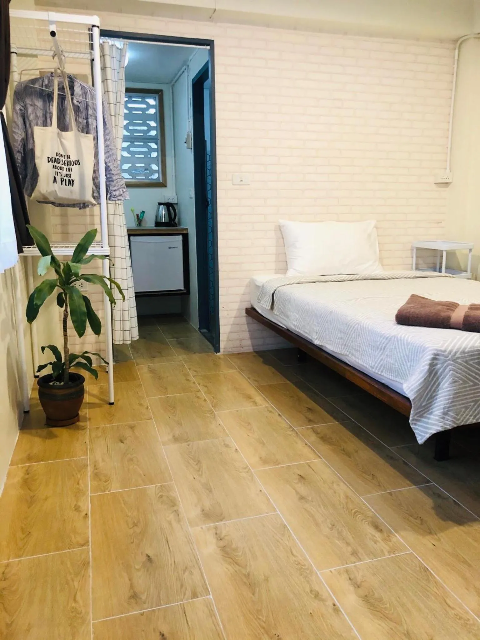 Bedroom, Bed in Number 4 Old Town