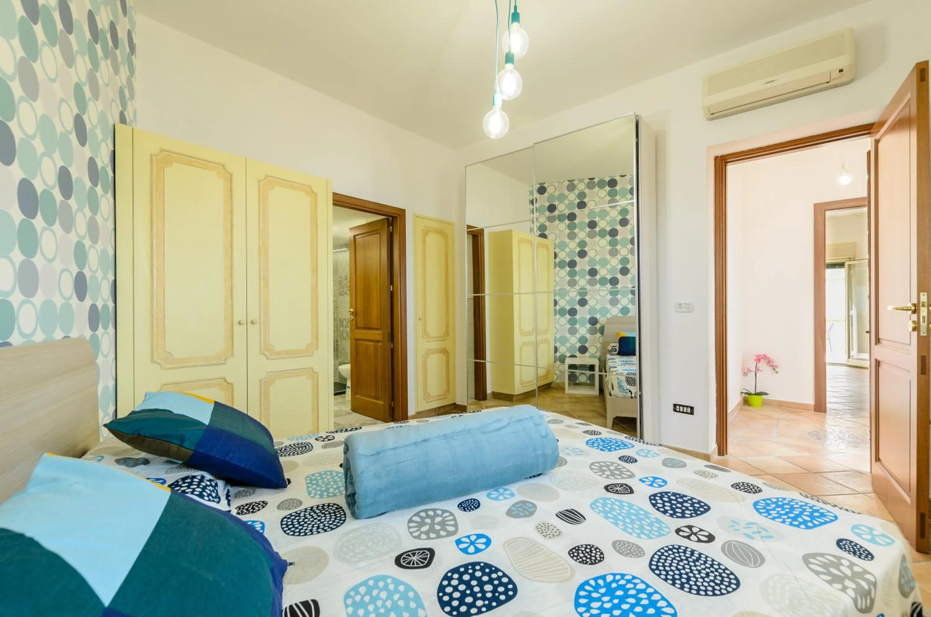 Bedroom, Bed in Sunset Holiday Home Taormina