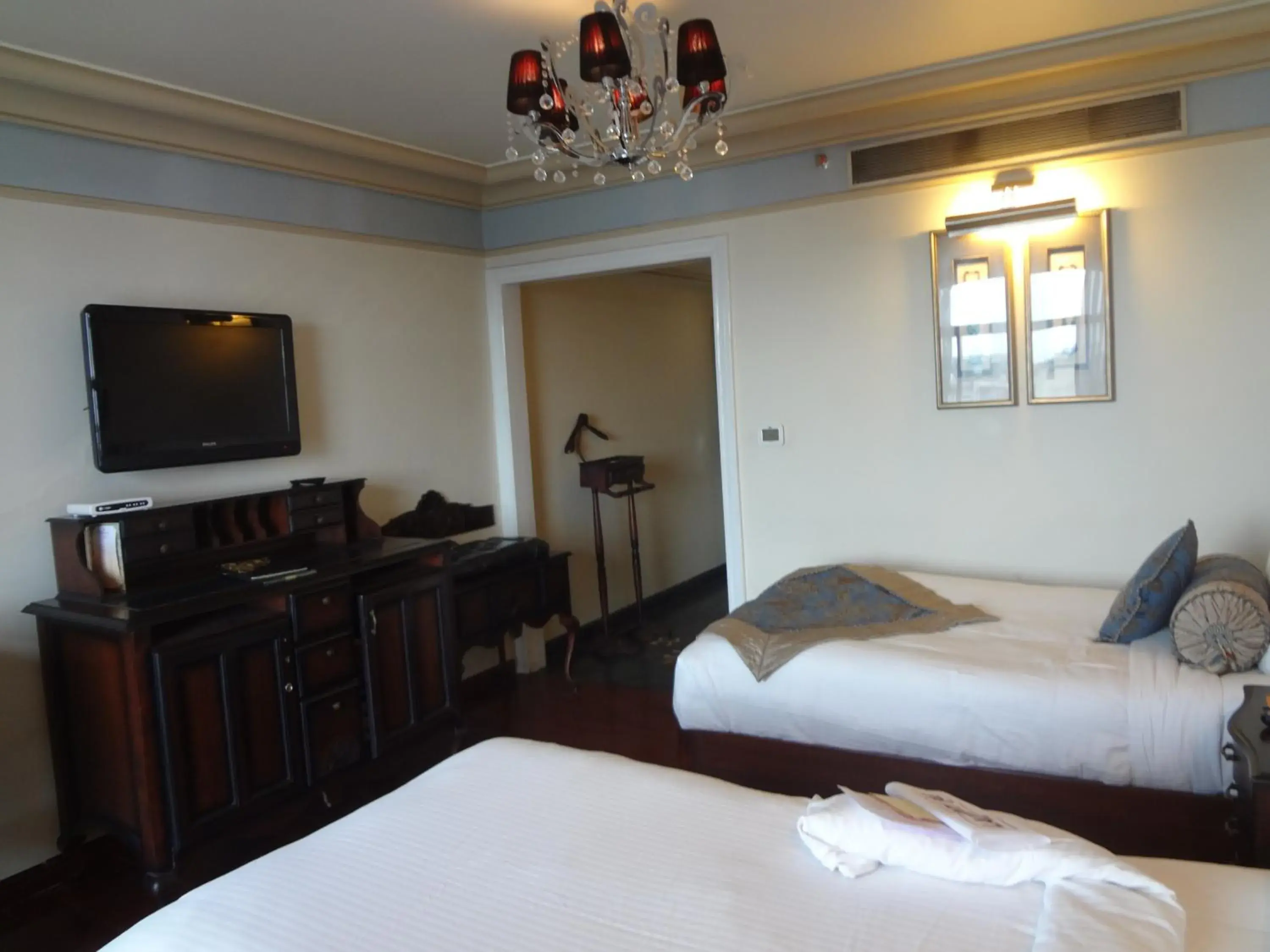 Bedroom, Bed in Tuli Imperial Bedroom, Bed in Tuli Imperial