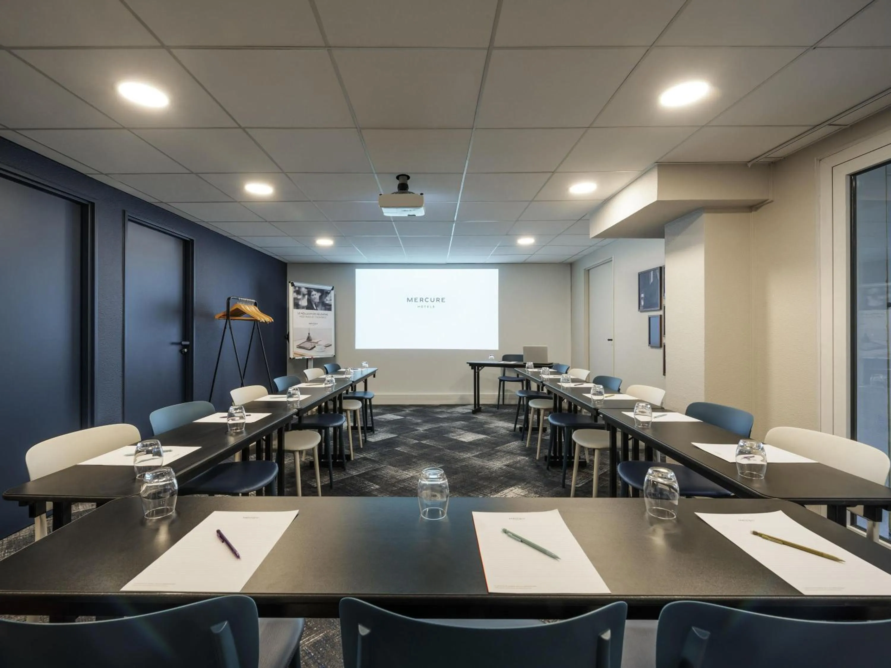 Meeting/conference room in Mercure Paris Montparnasse Pasteur