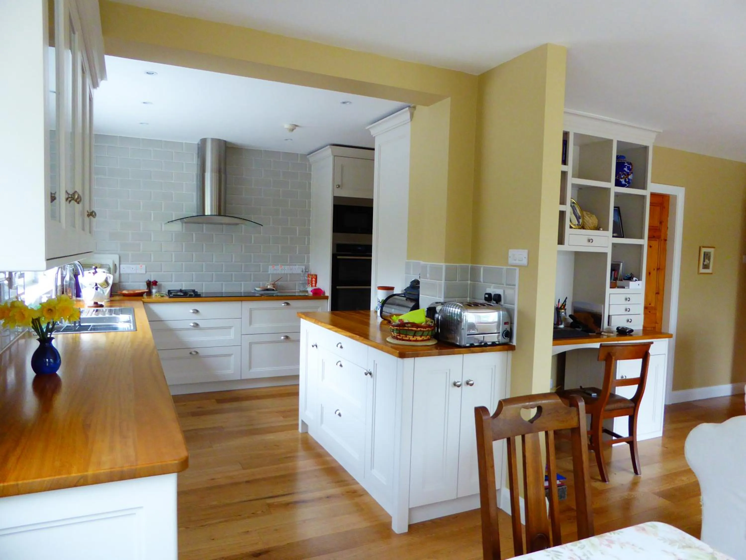 Kitchen or kitchenette in Camillaun Lodge with Lough Corrib Boat Hire