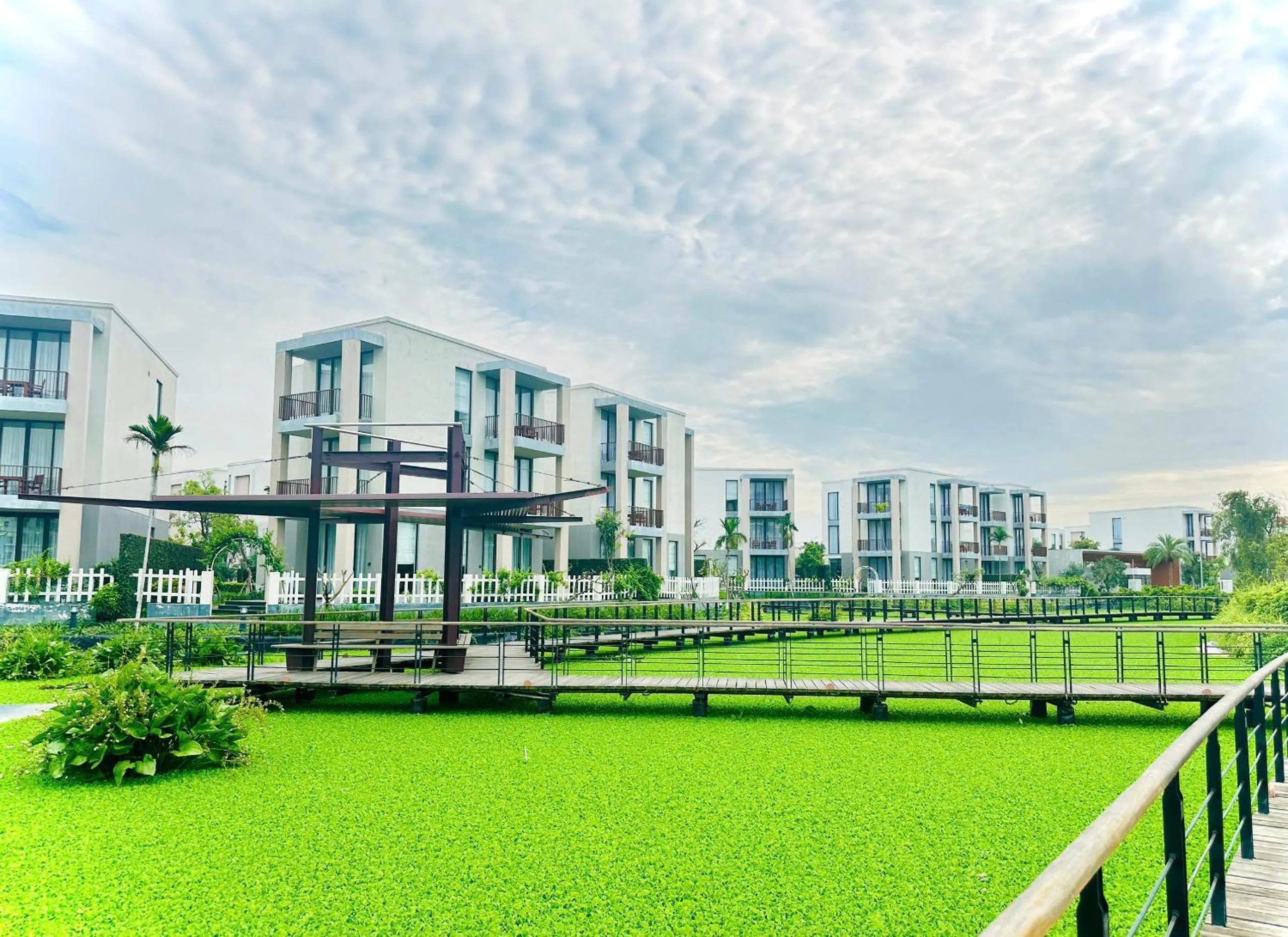 Neighbourhood in May House Hotel