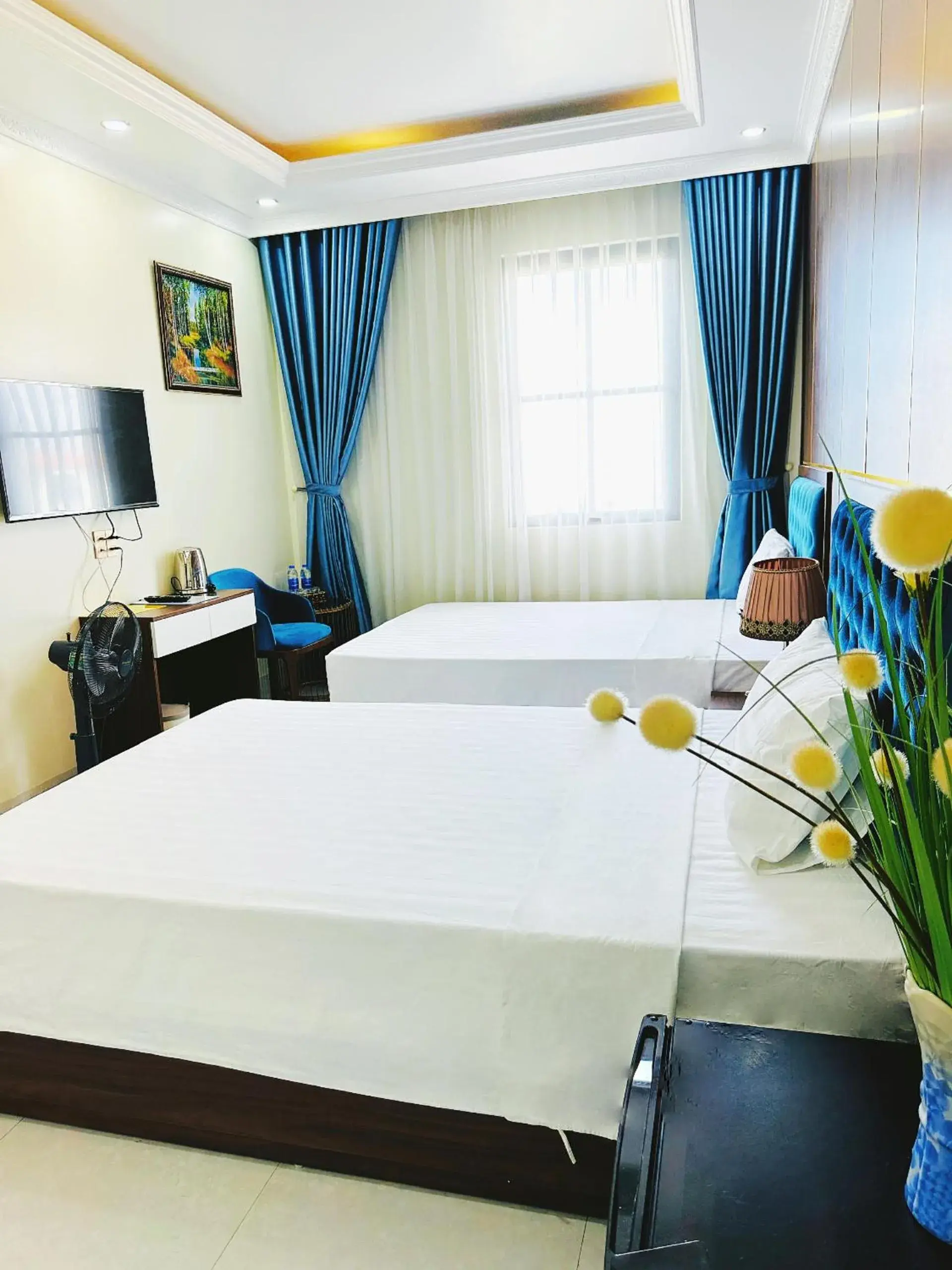 Quadruple Room with Sea View in May House Hotel Quadruple Room with Sea View in May House Hotel