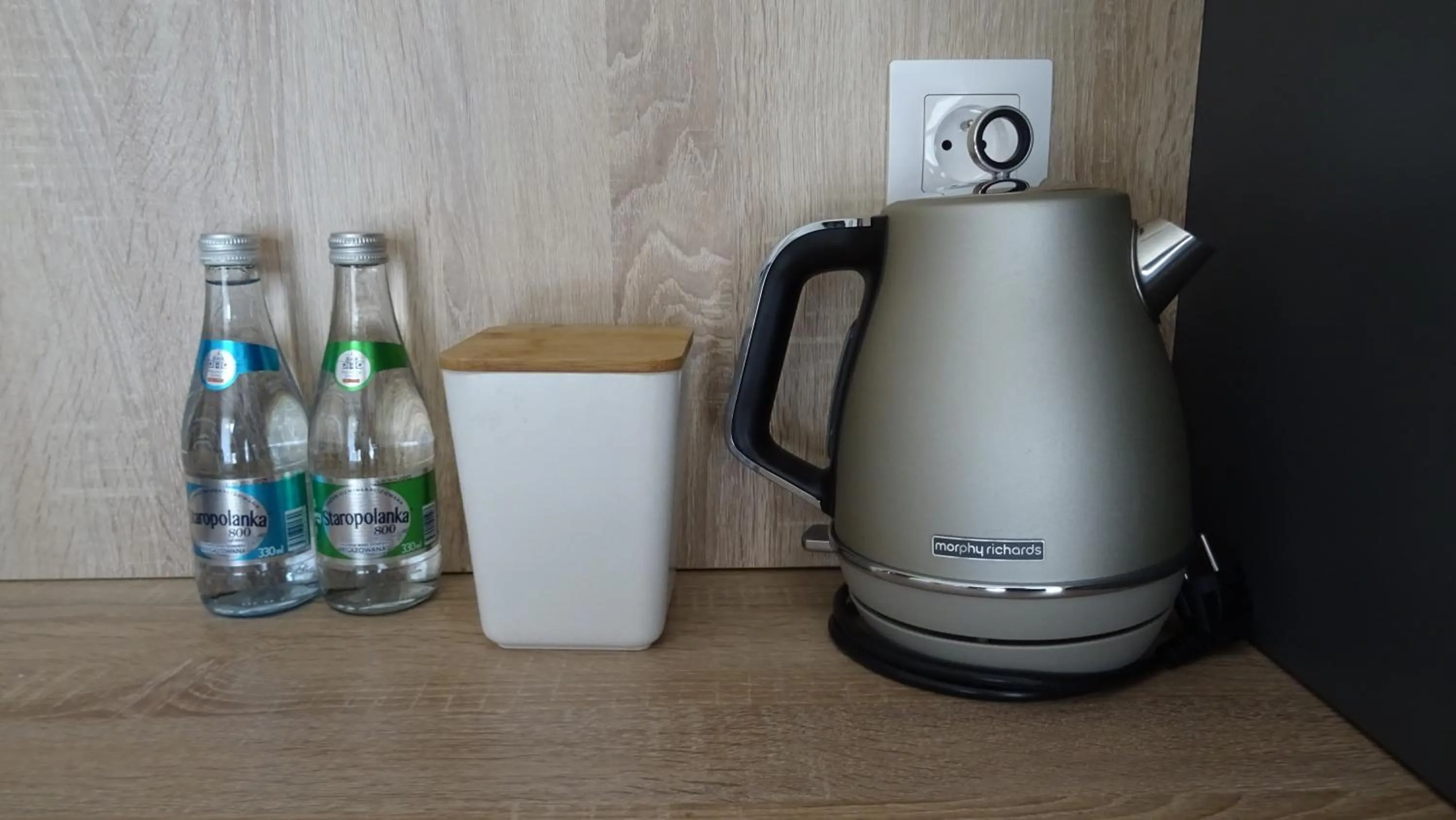 Coffee/tea facilities in Green Apartments