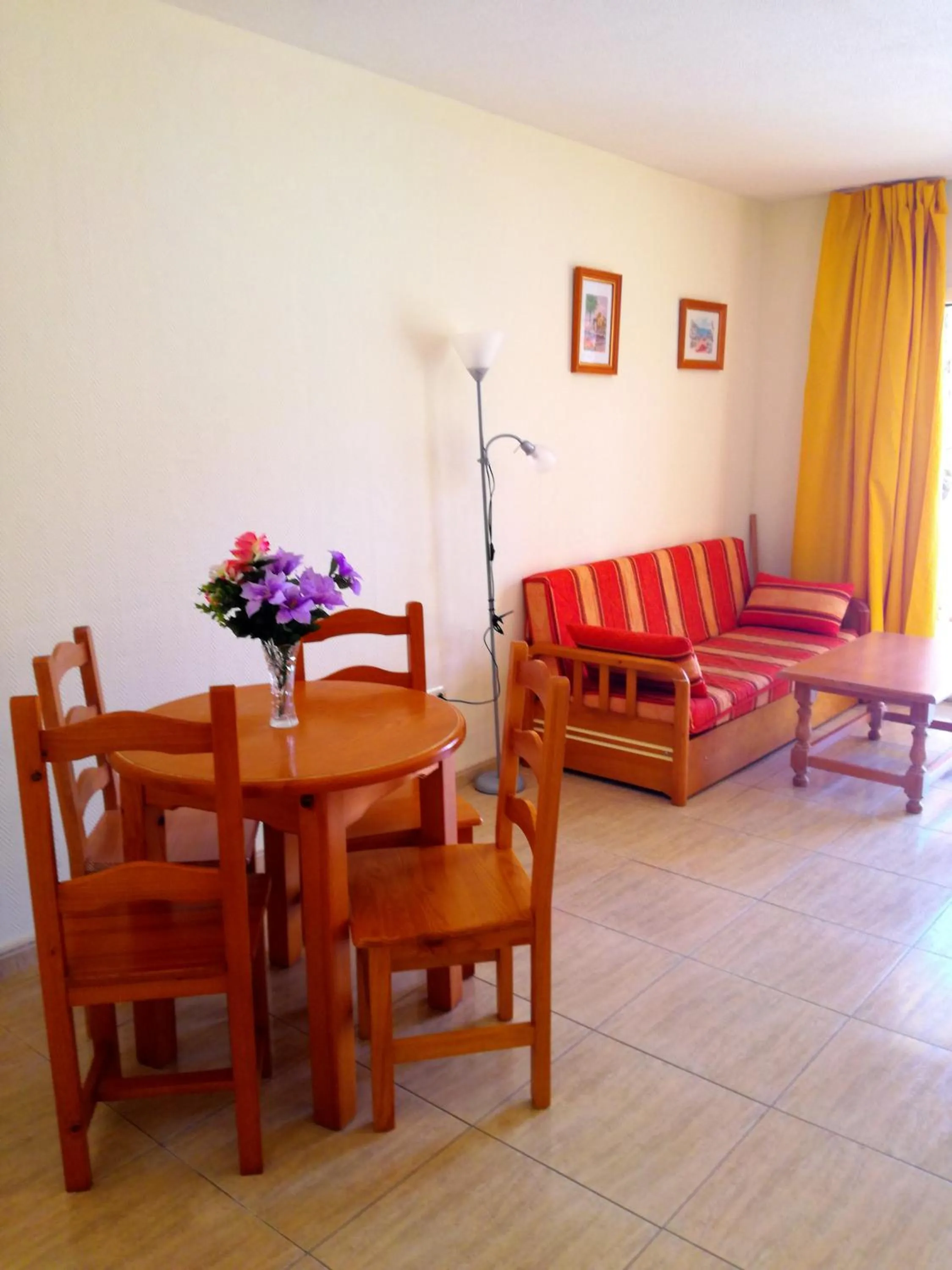 Seating Area in Apartamentos Parque Carolina