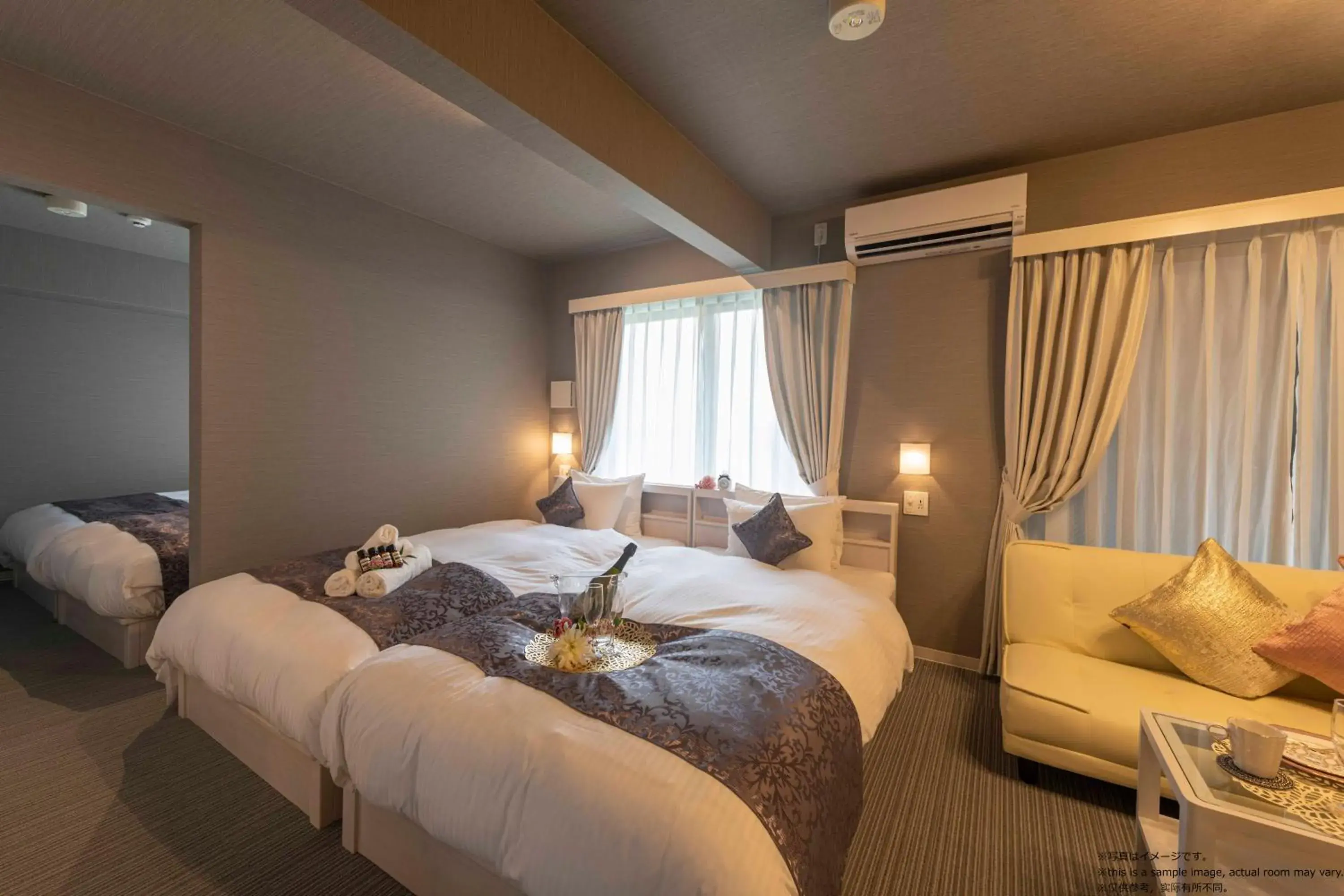 Photo of the whole room, Bed in Framboise KYOTO Hotel de charme Photo of the whole room, Bed in Framboise KYOTO Hotel de charme