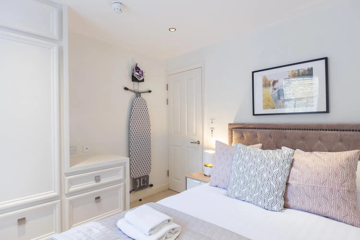Bed in Prime Apartments in Covent Garden