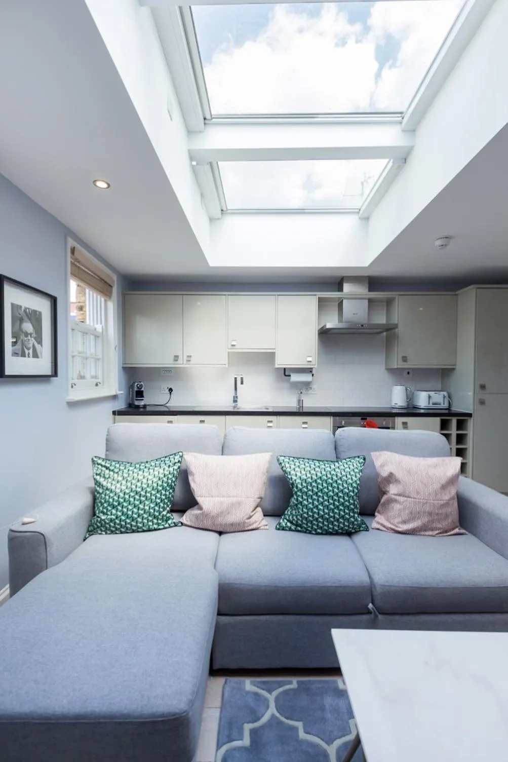 Kitchen or kitchenette in Prime Apartments in Covent Garden