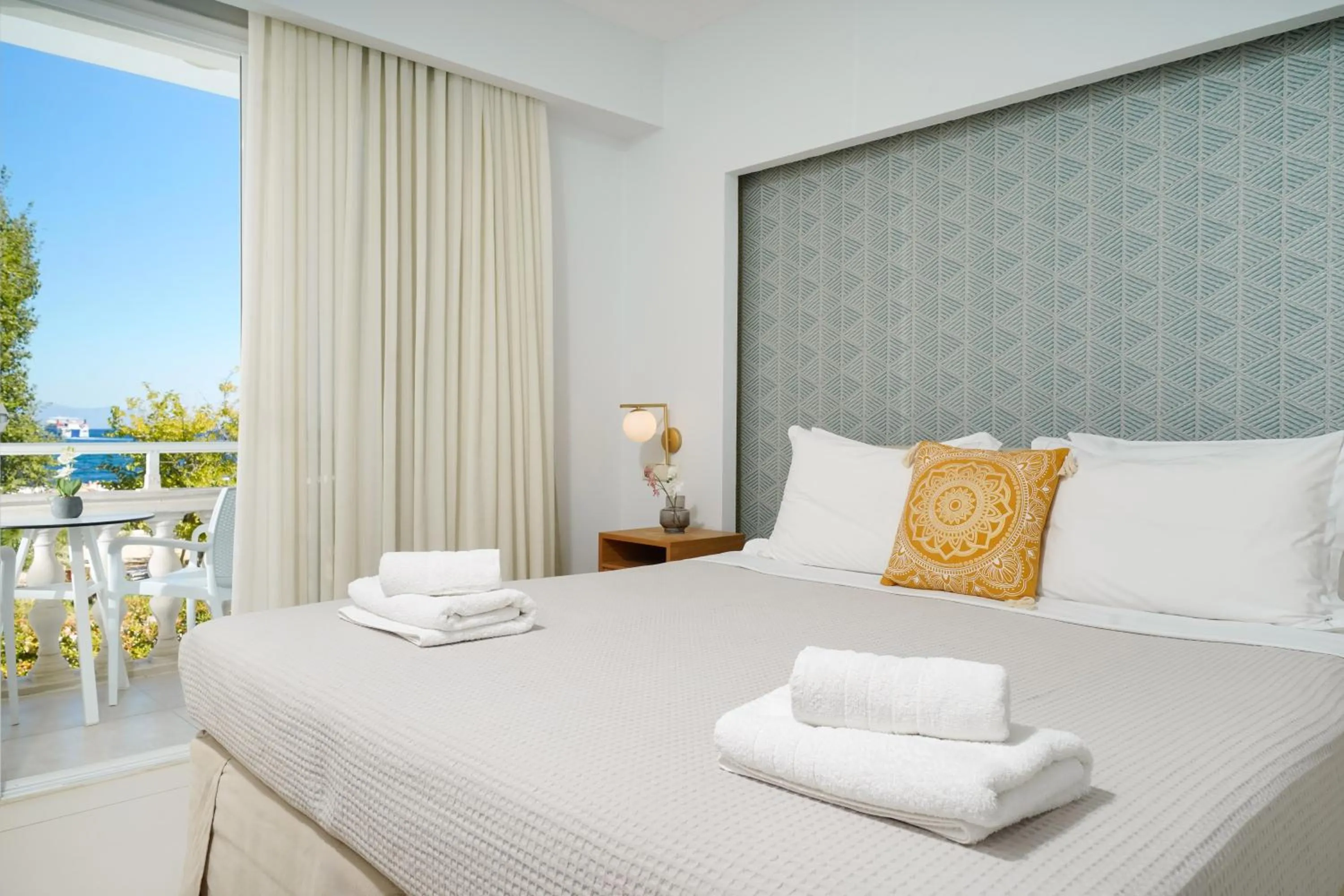 Bed in Elektra Comfort Hotel by Del Mare