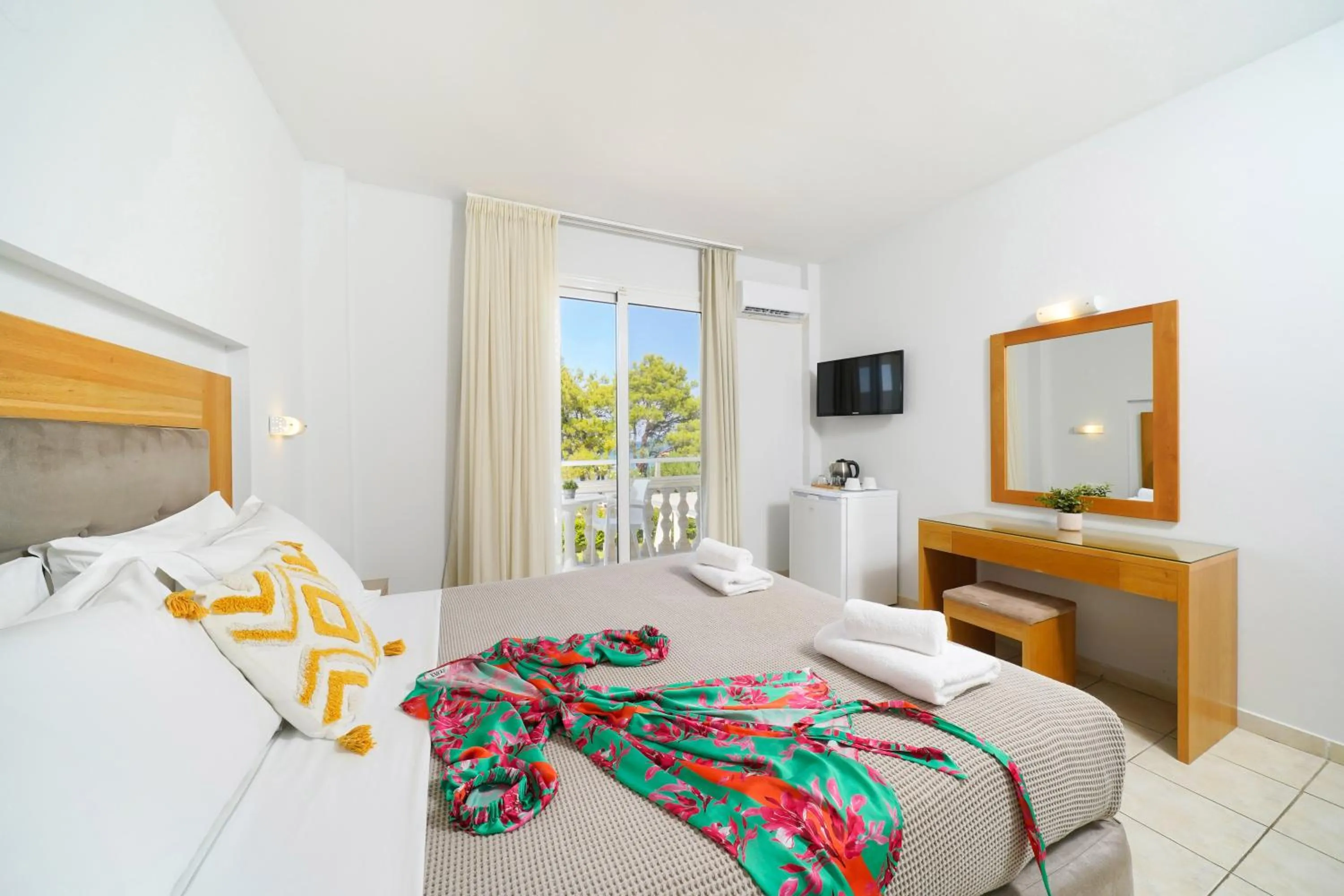 Bed in Elektra Comfort Hotel by Del Mare