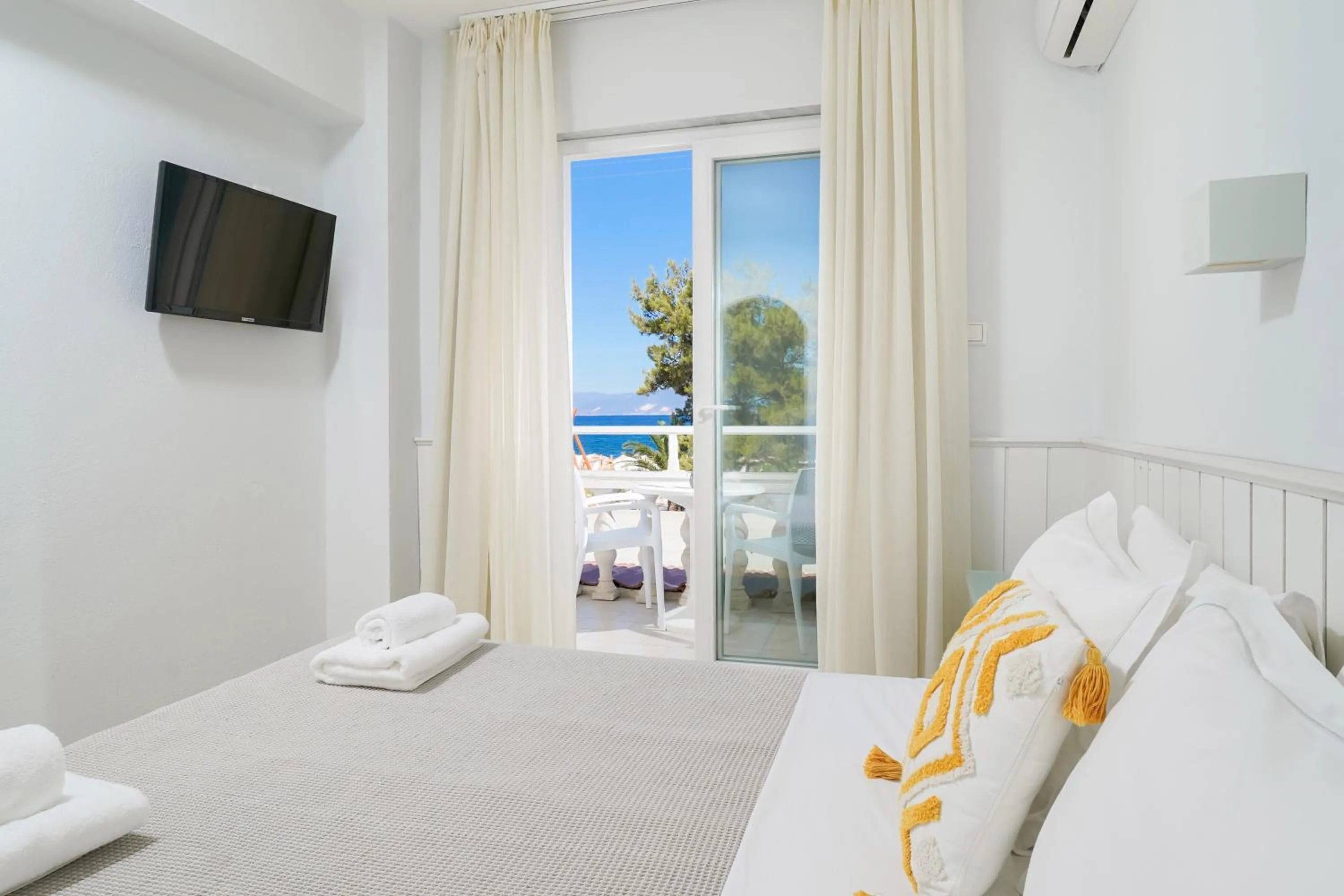 Bed in Elektra Comfort Hotel by Del Mare