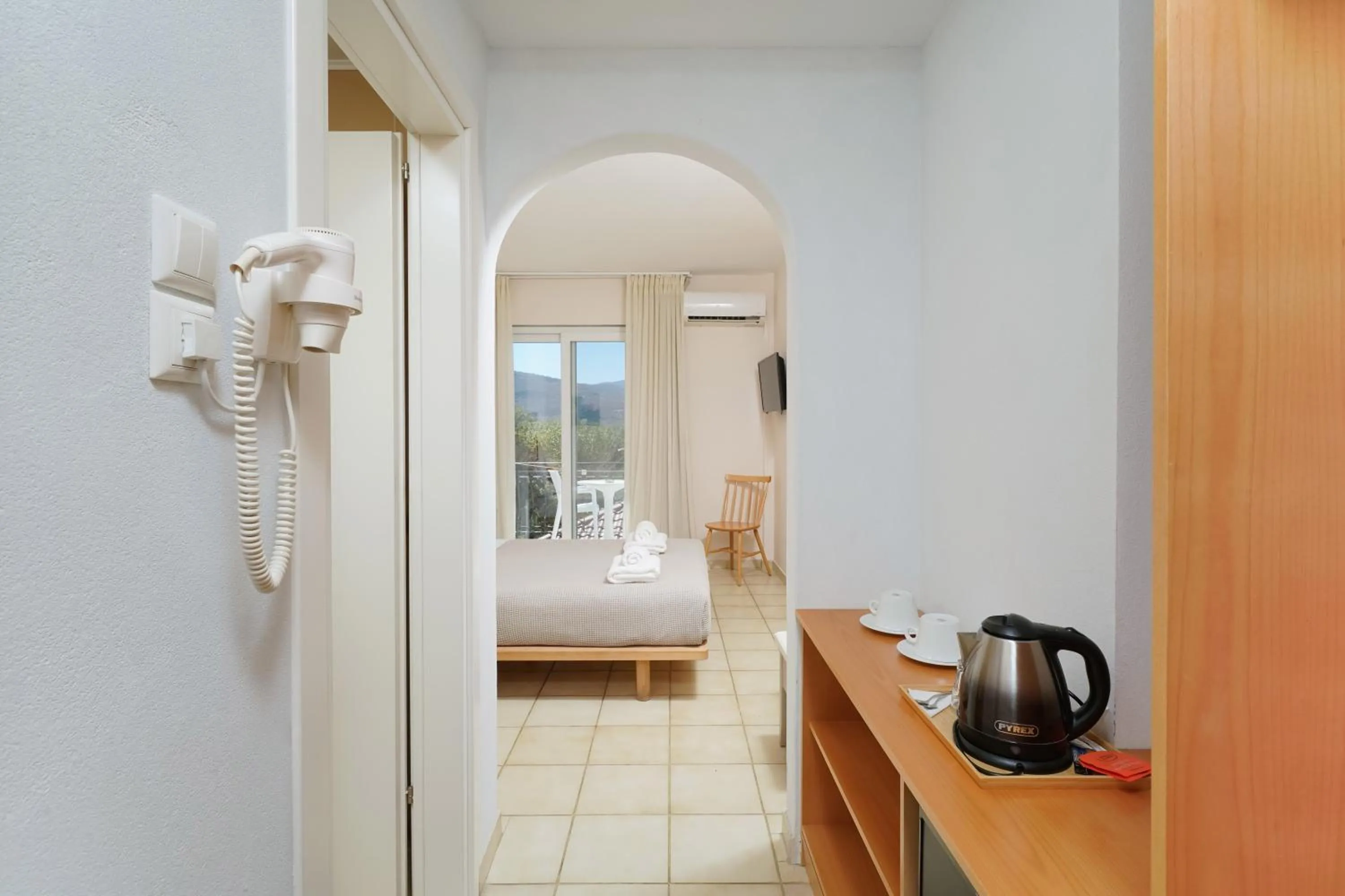 Bed in Elektra Comfort Hotel by Del Mare