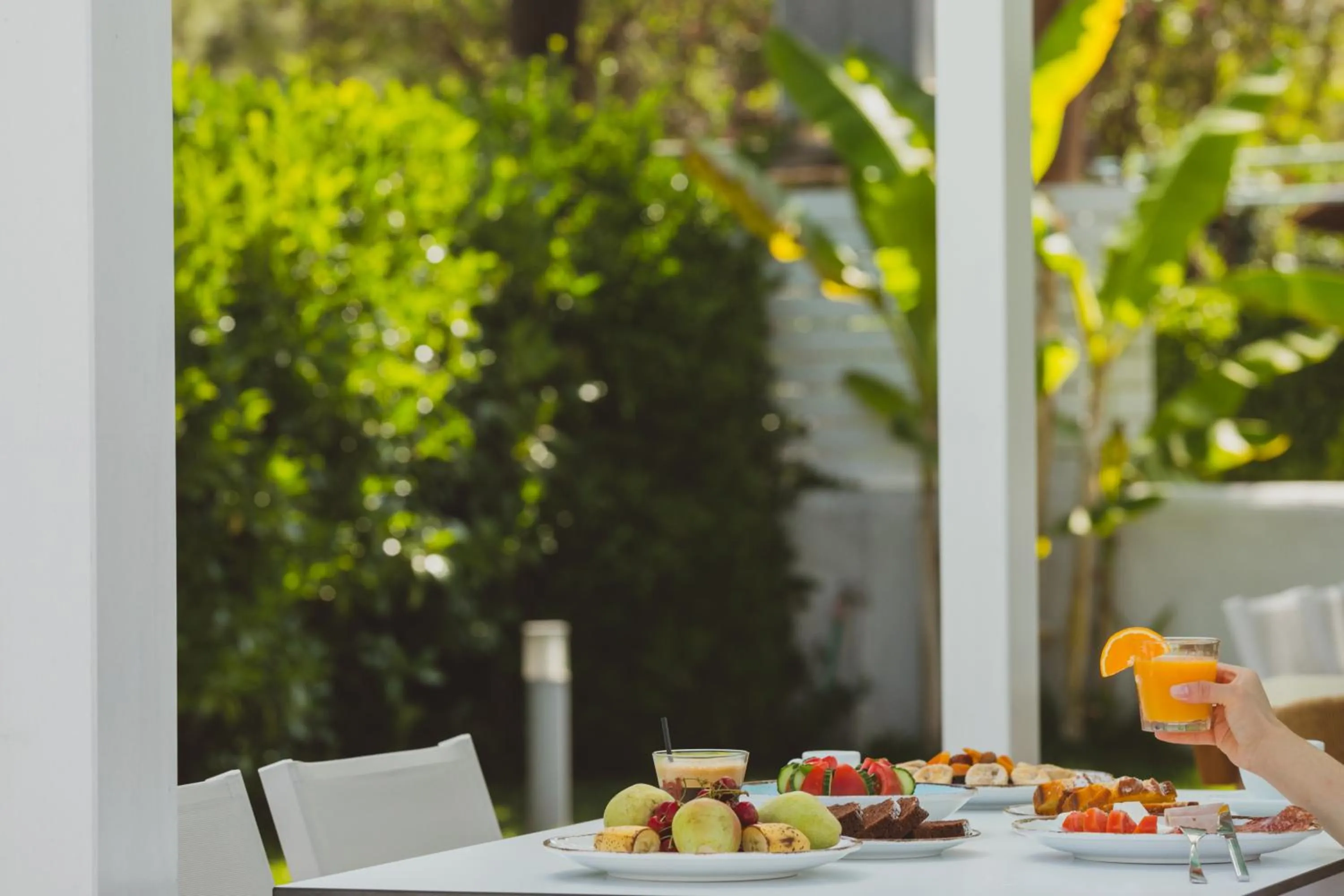 Food and drinks in Elektra Comfort Hotel by Del Mare