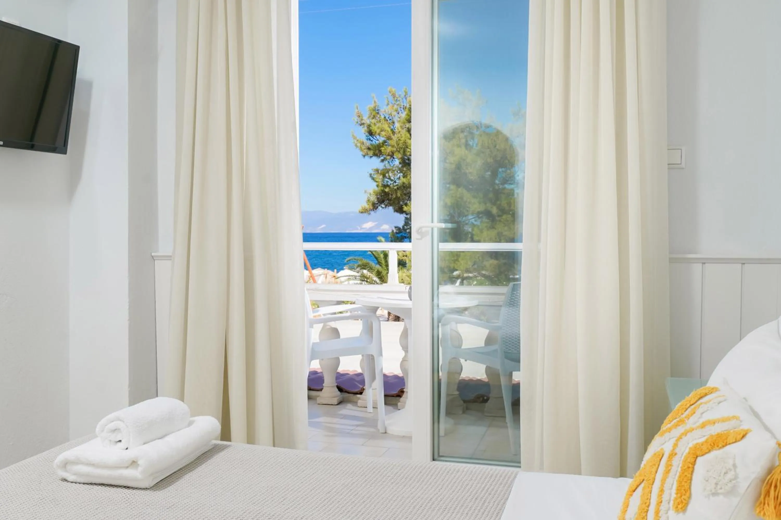 Bed in Elektra Comfort Hotel by Del Mare