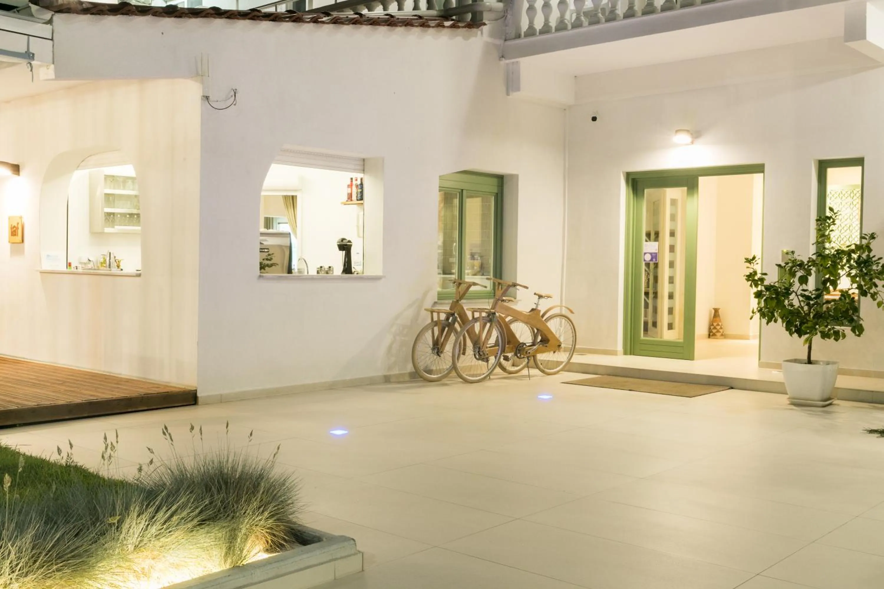 Facade/entrance in Elektra Comfort Hotel by Del Mare