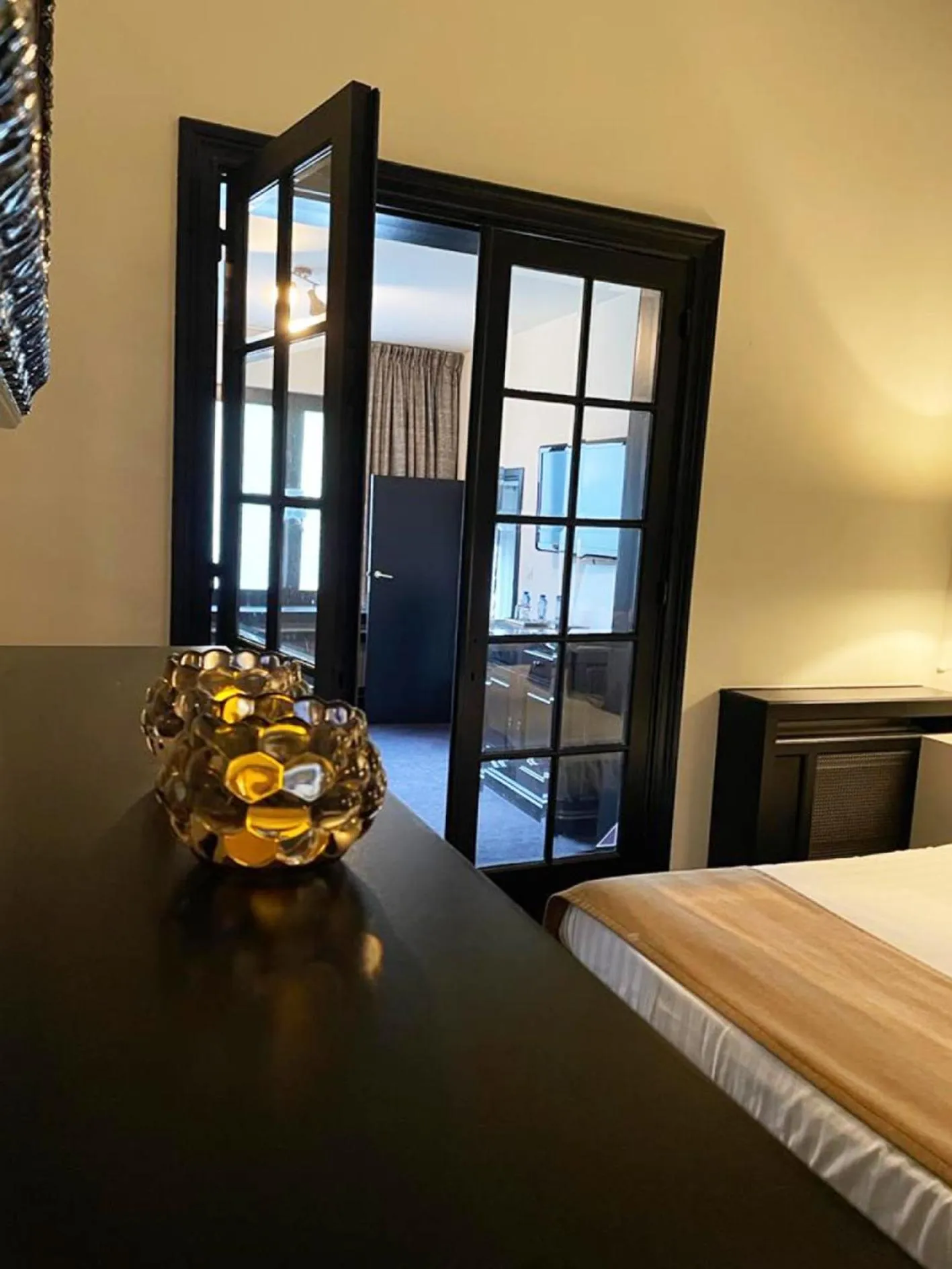 Photo of the whole room, Bed in B in Antwerp