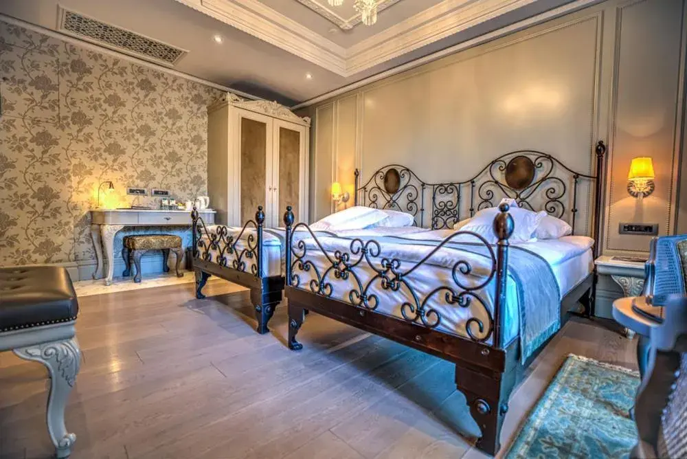 Bed in MFB Tarabya Hotel Bed in MFB Tarabya Hotel