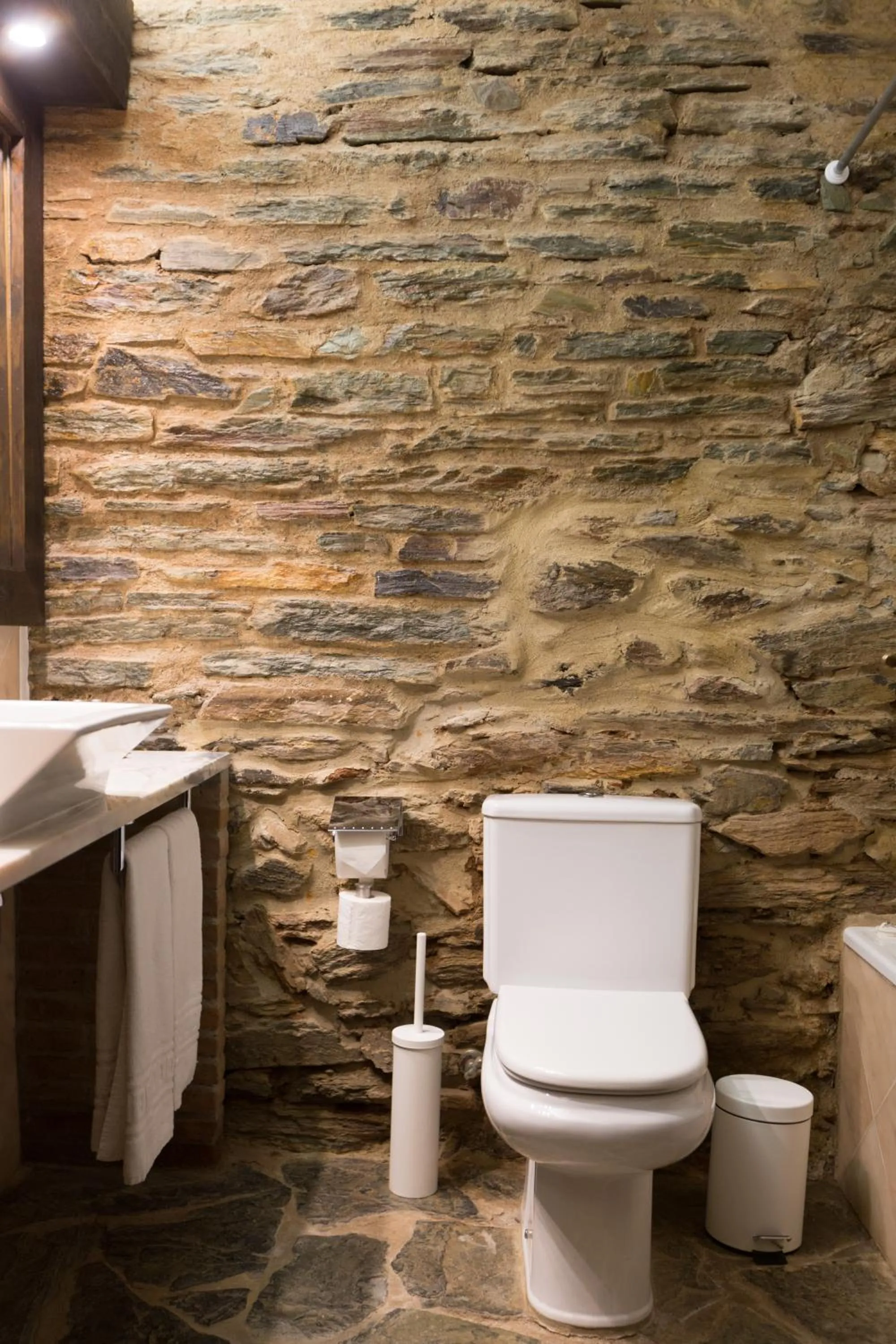 Bathroom in Estalagem de Monsaraz