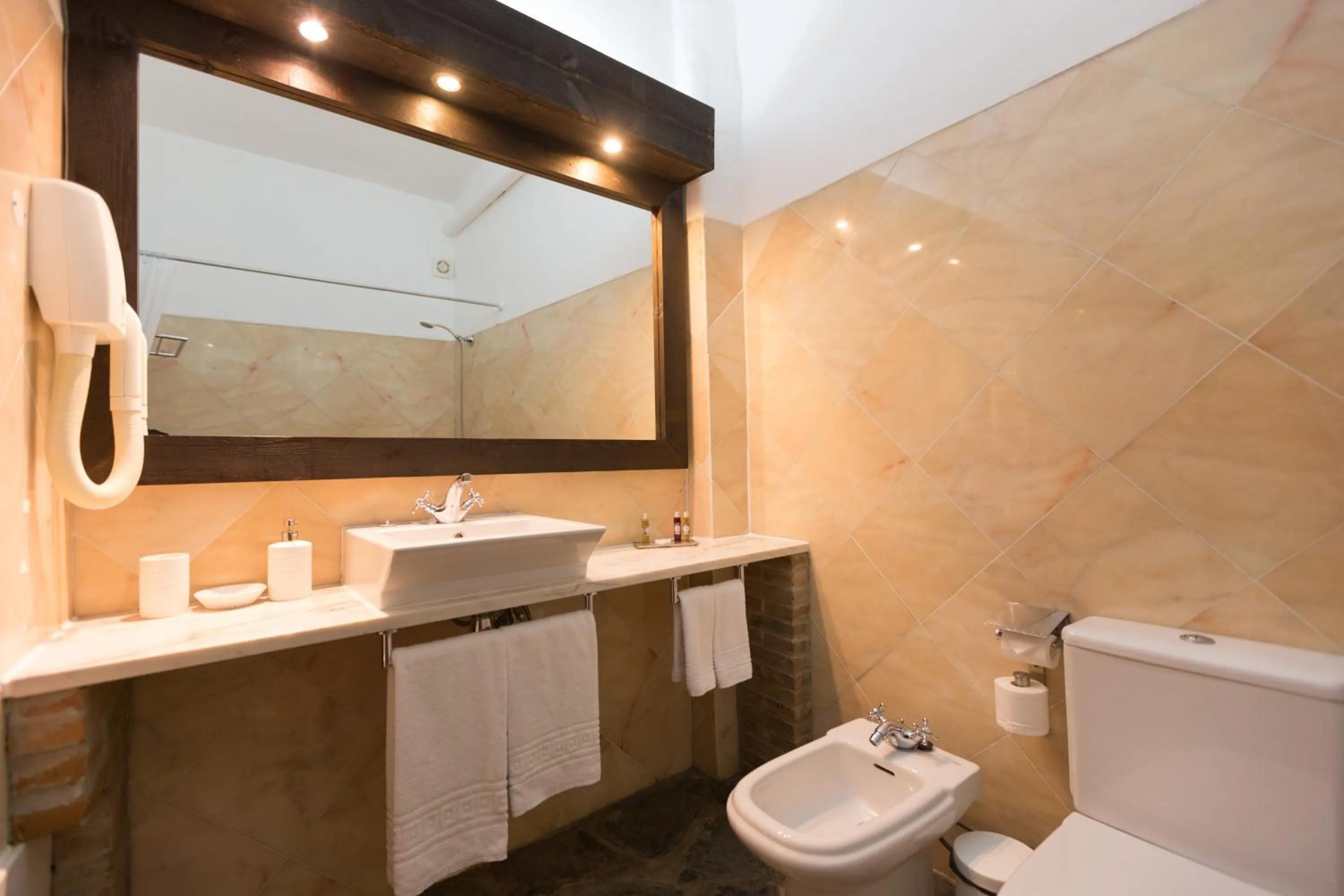 Toilet in Estalagem de Monsaraz