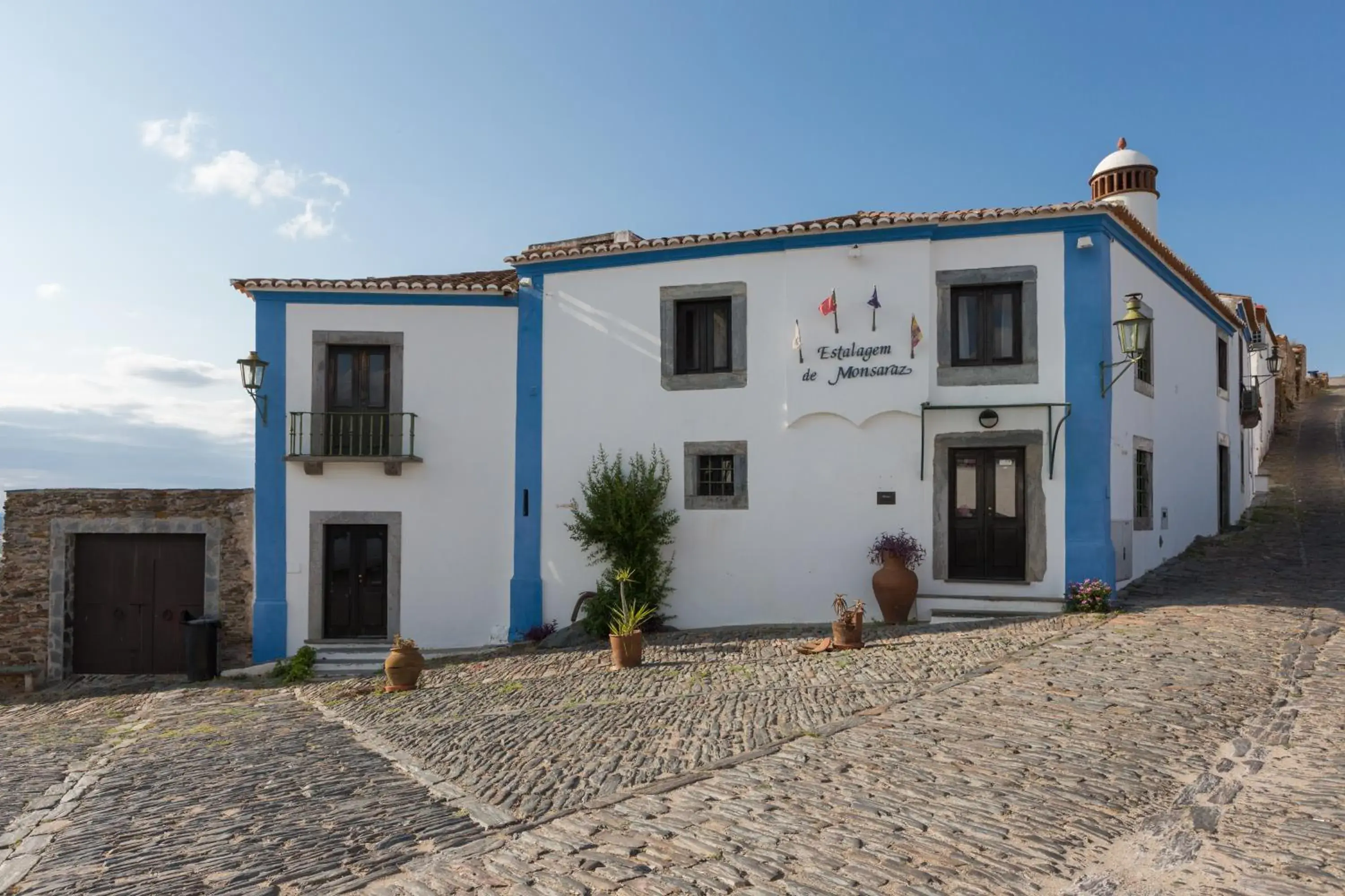 Property building in Estalagem de Monsaraz Property building in Estalagem de Monsaraz