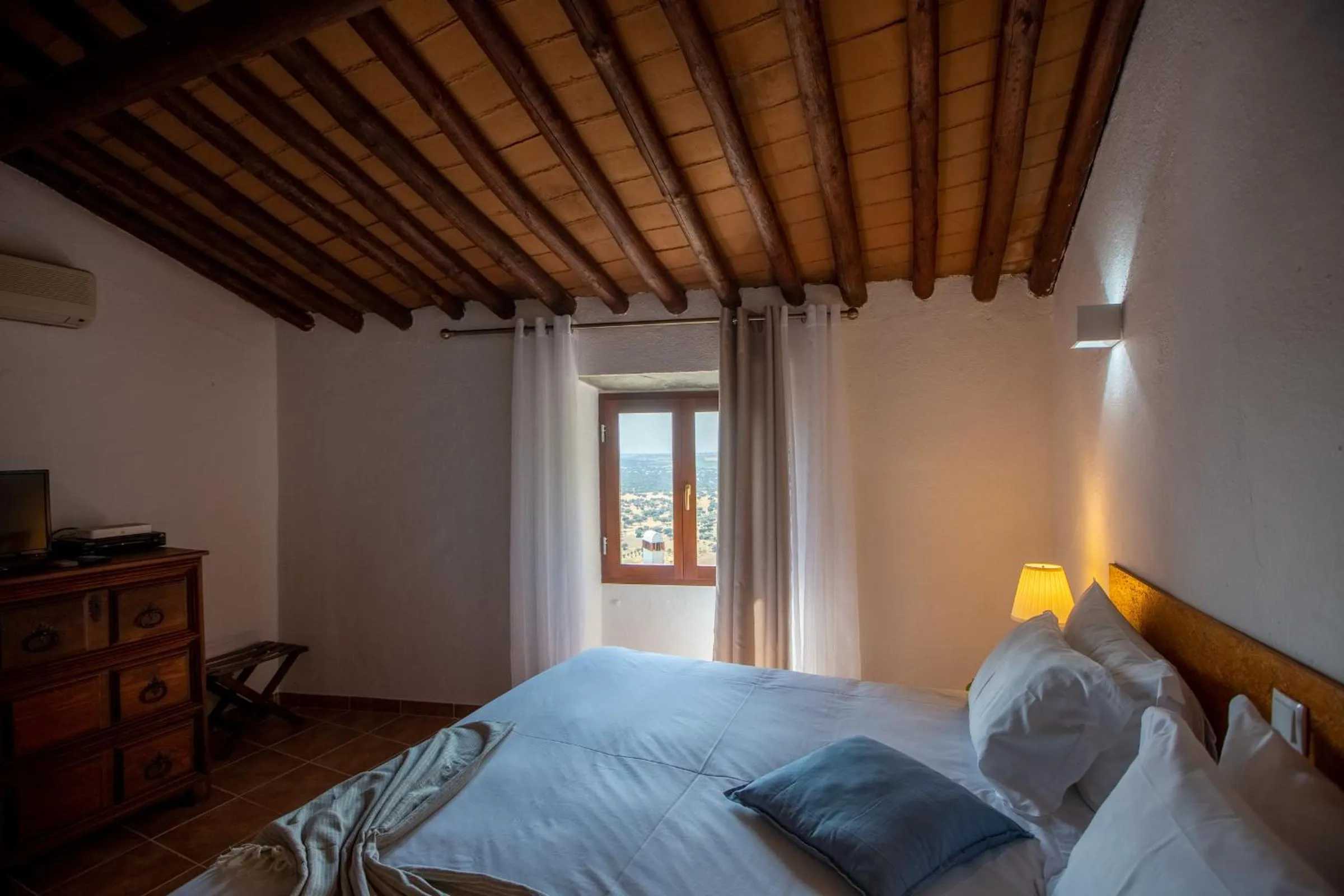 Bed in Estalagem de Monsaraz