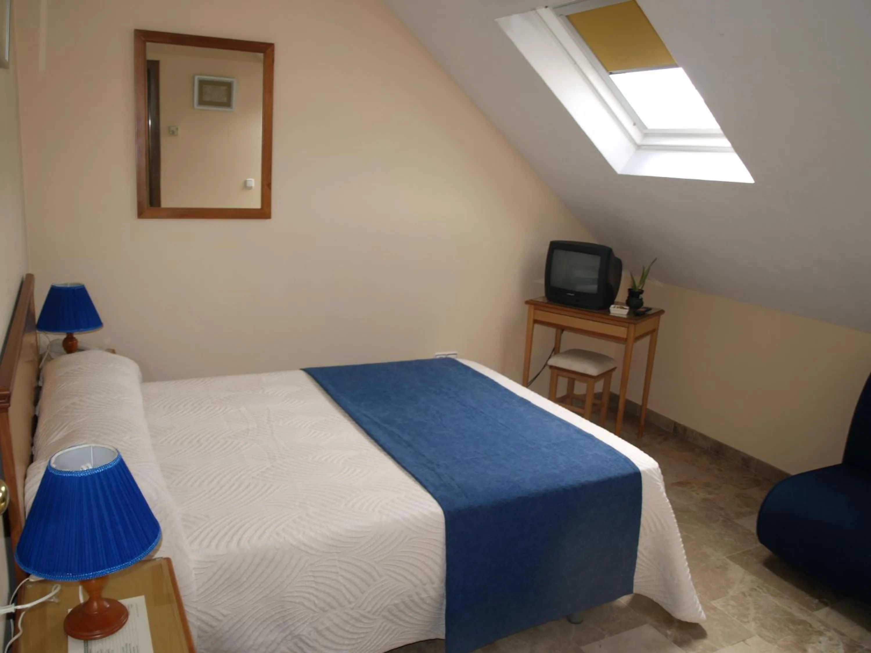 Photo of the whole room, Bed in Hotel Al-Yussana