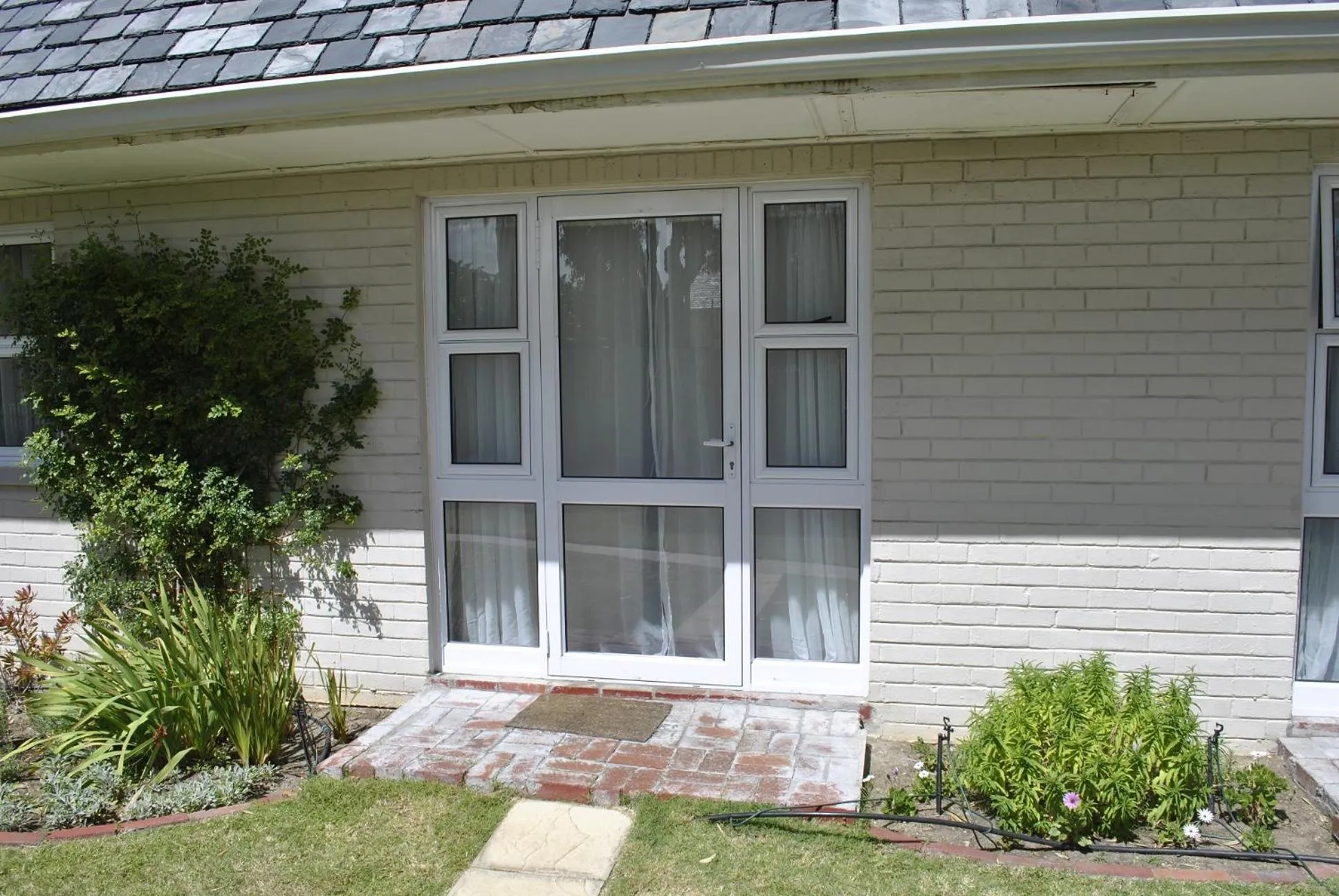 Bedroom, Property Building in Cotswold House Residence