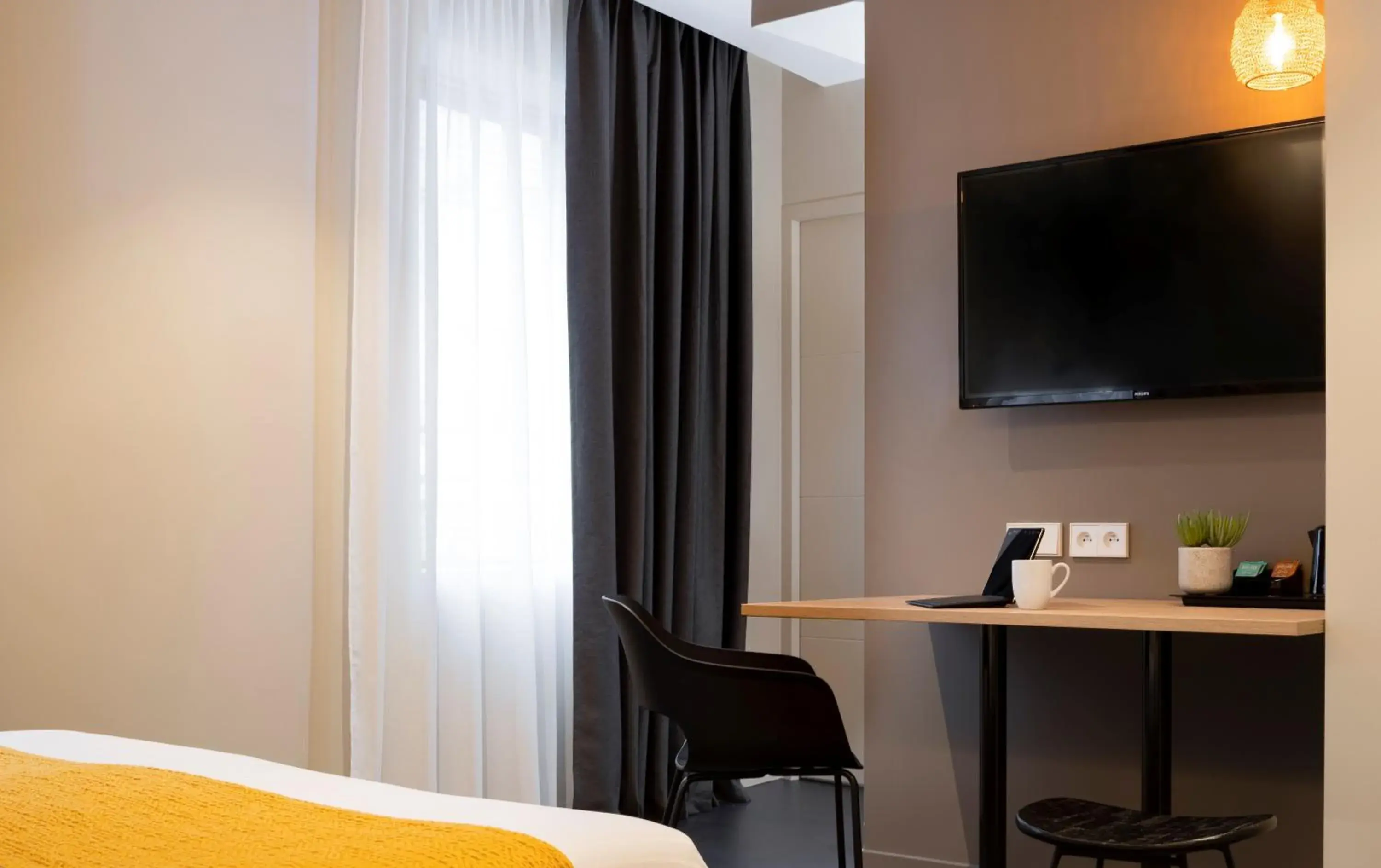 Bed in Aparthotel 37 Lodge Courbevoie Paris La Défense Bed in Aparthotel 37 Lodge Courbevoie Paris La Défense