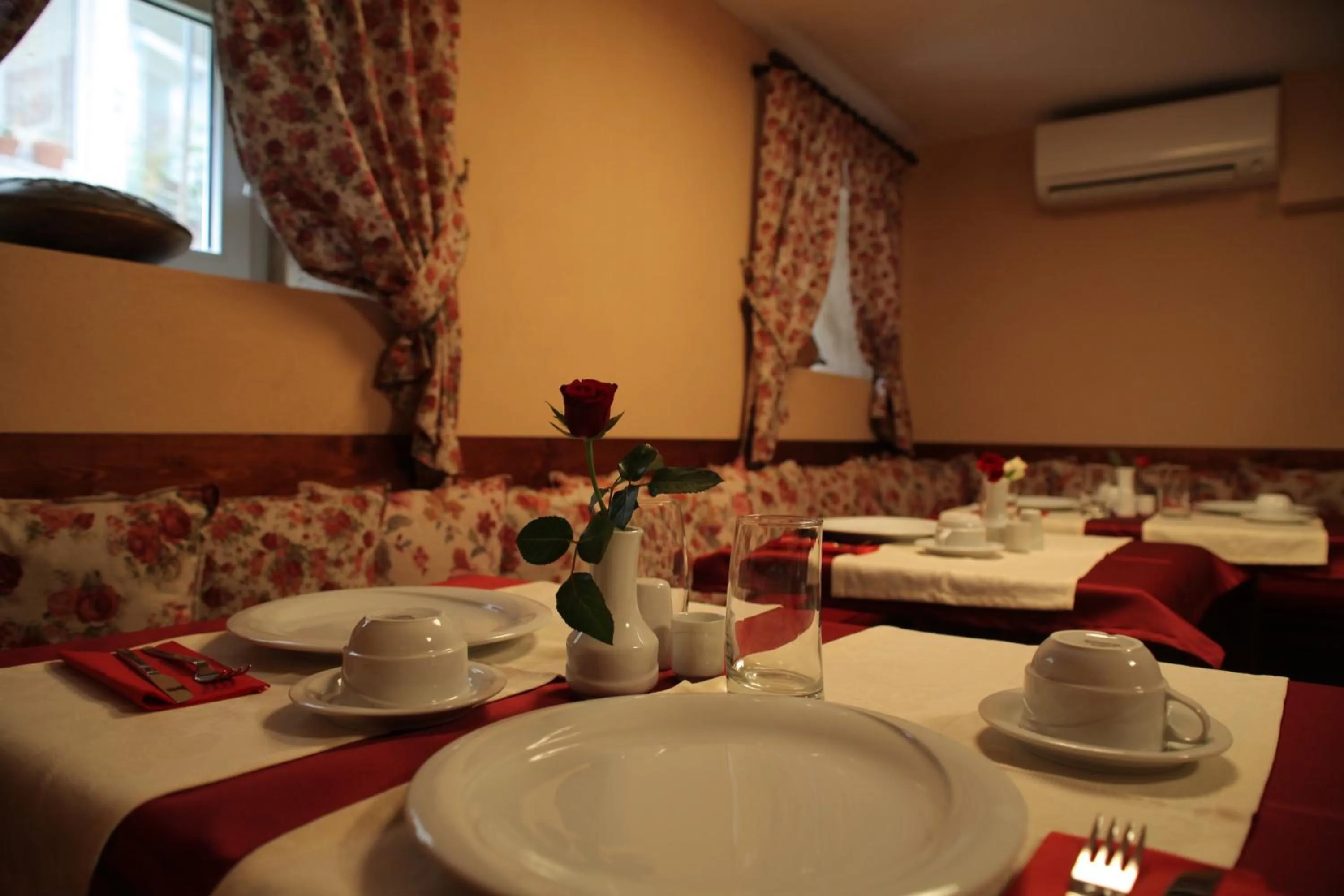 Kitchen or kitchenette in Hotel Vila 60