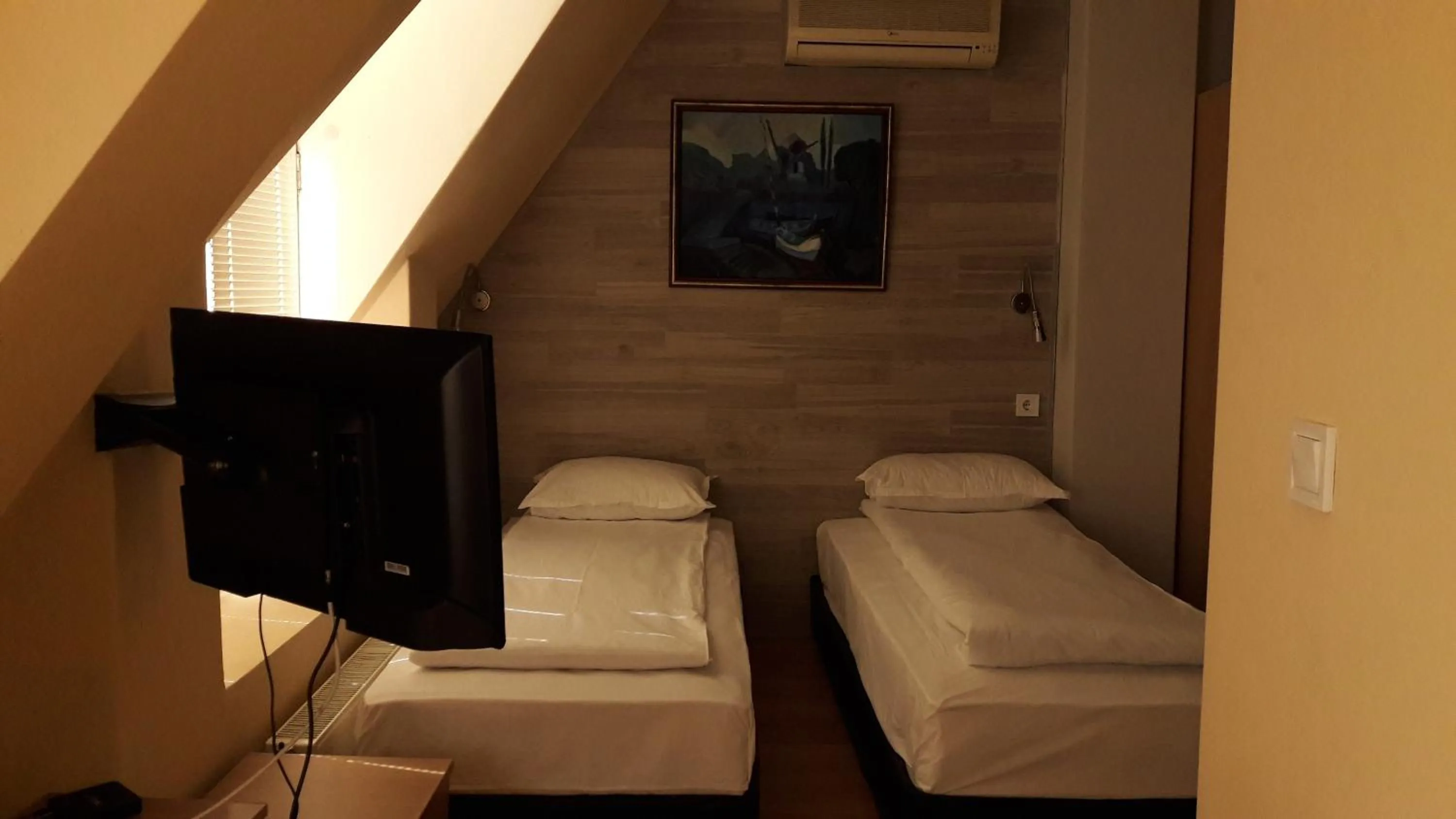 Bed in Rio Family Hotel