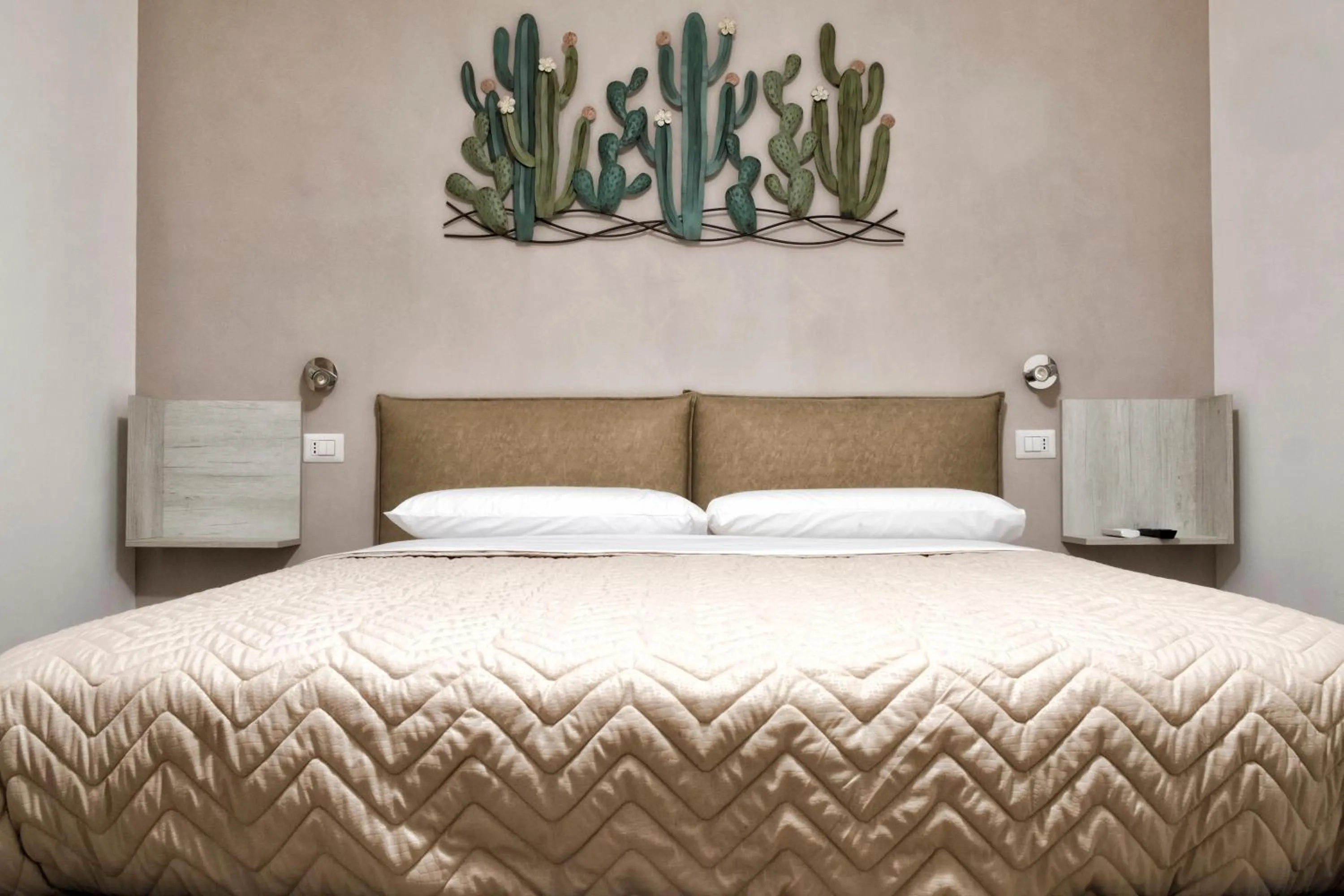 Bed in DIMORA FLEGREA room & breakfast