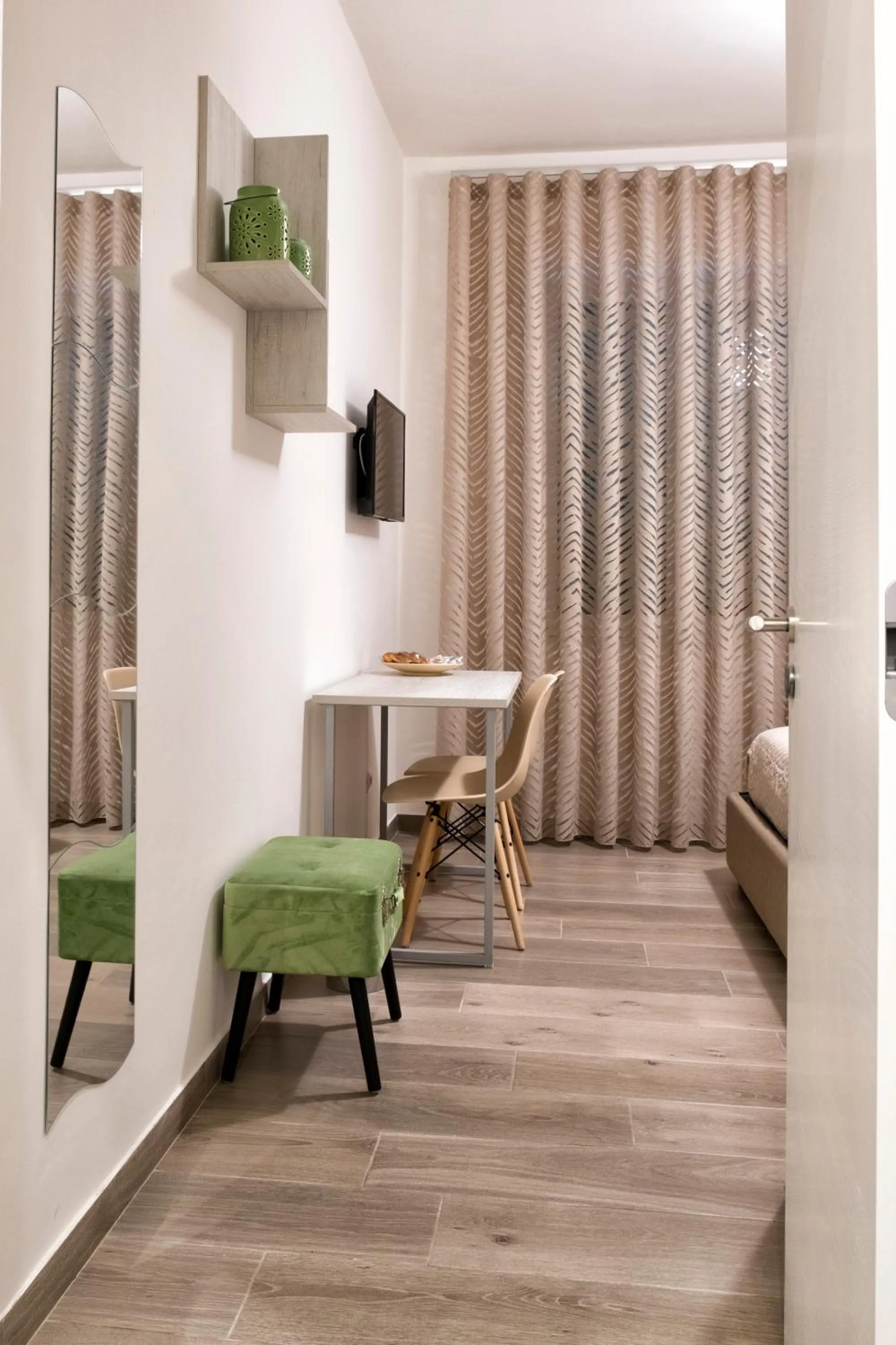 DIMORA FLEGREA room & breakfast