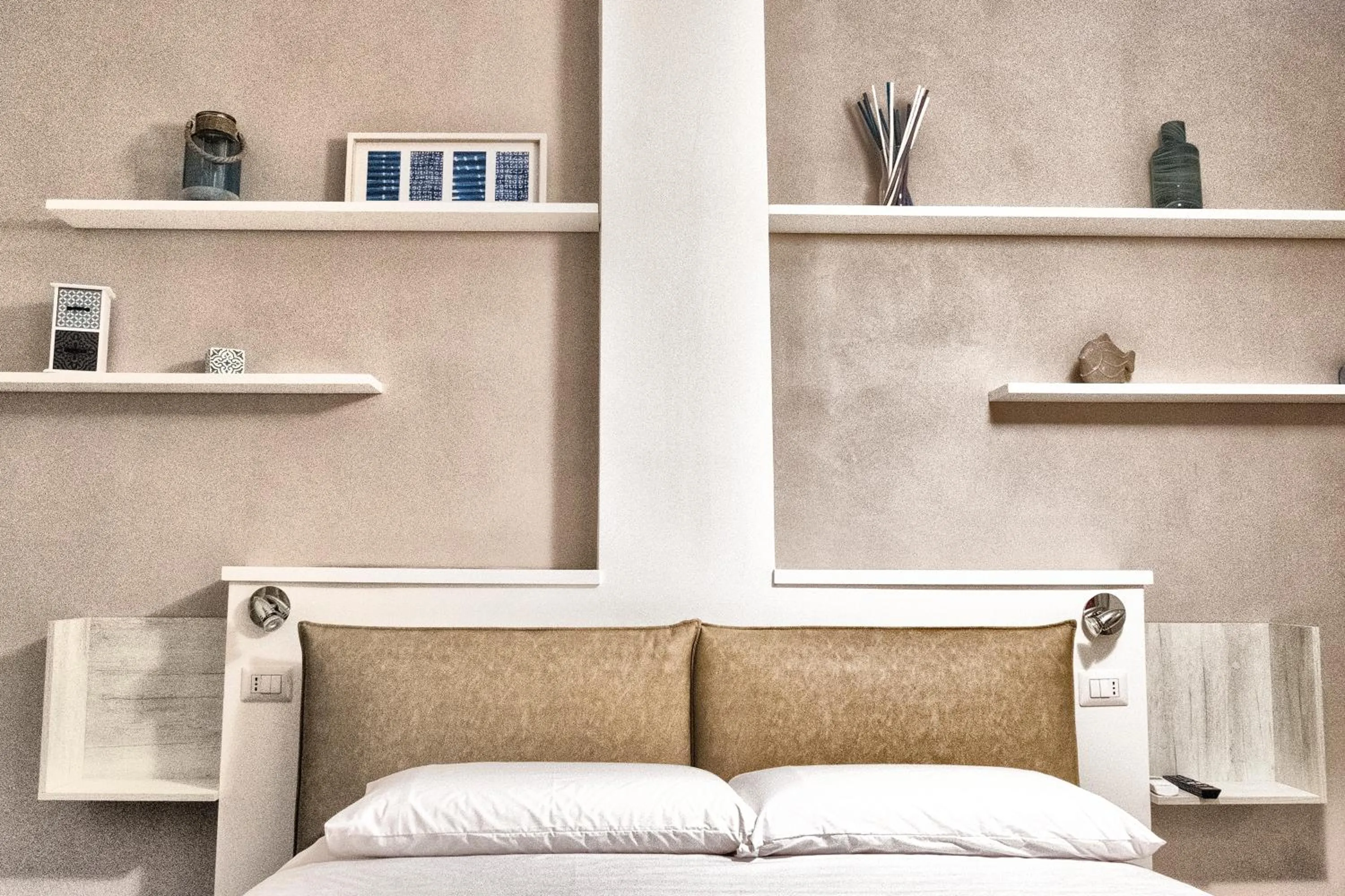 Bed in DIMORA FLEGREA room & breakfast