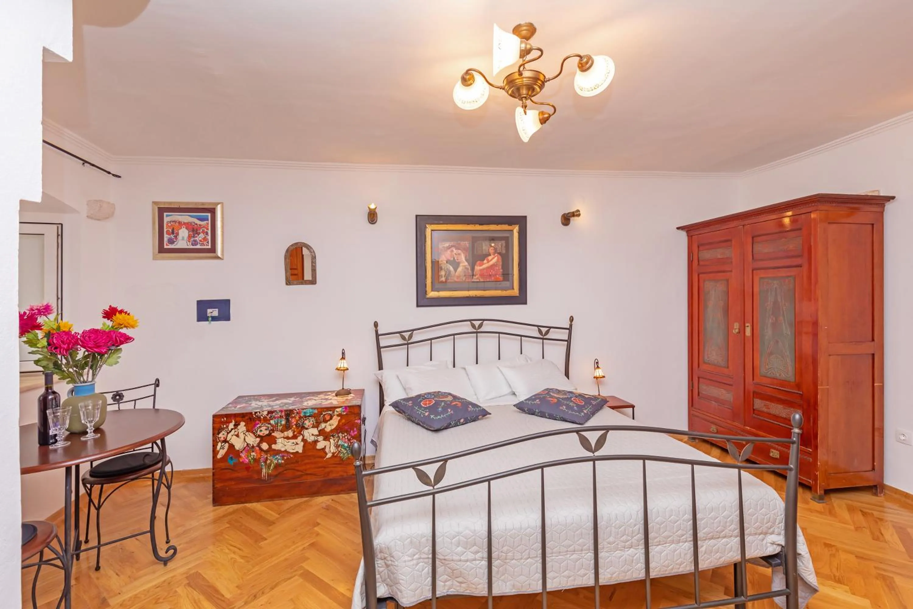 Bed in Apartments Cathedral