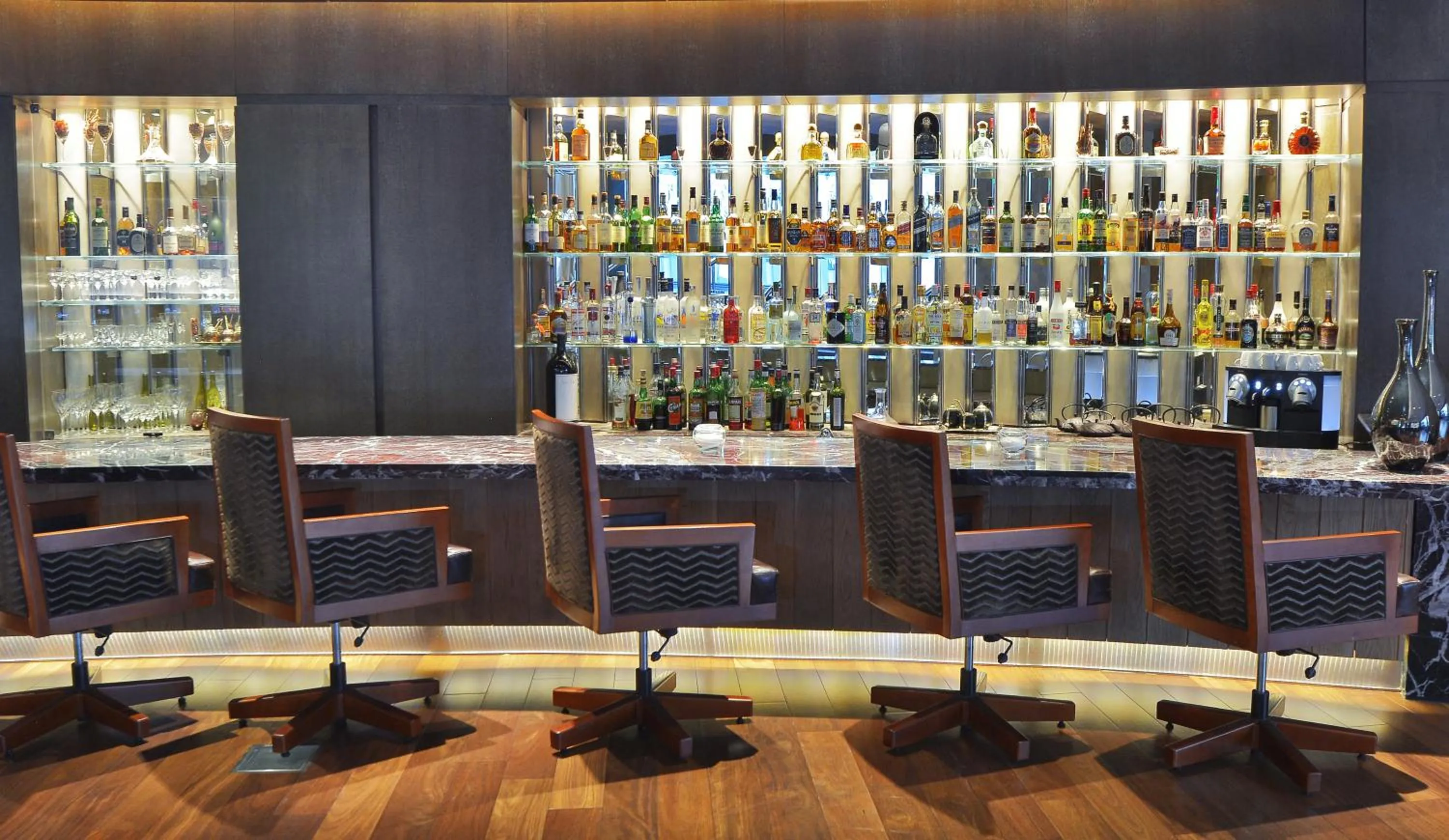 Restaurant/places to eat in Alvear Art Hotel