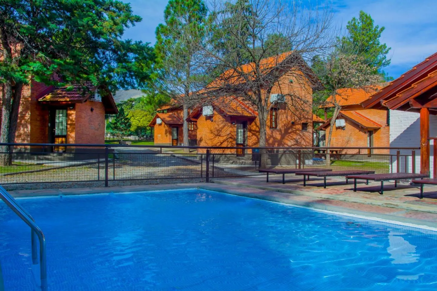Swimming pool in Hotel Villa Sol